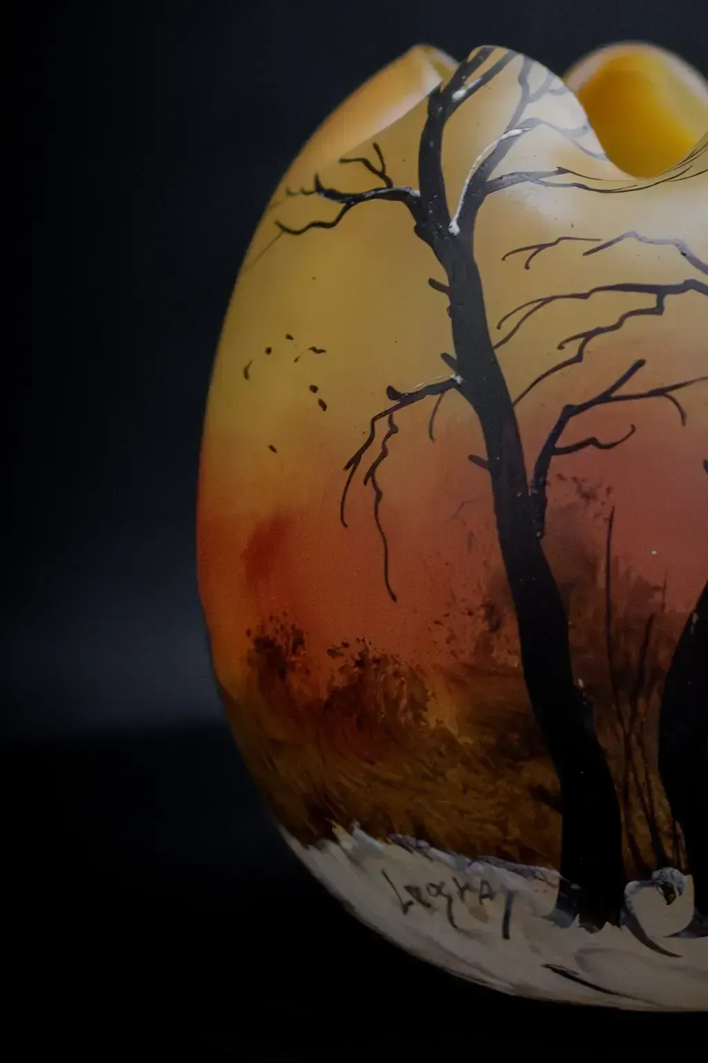 photo for sale Vase sphérique Legras à décor de sous-bois enneigé