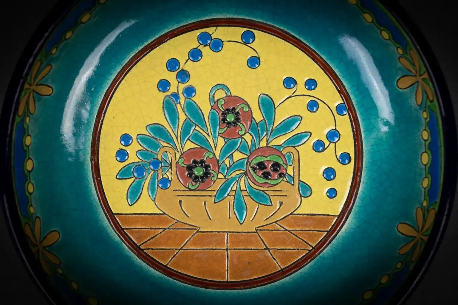 photo furniture Coupe sur piédouche Longwy en émail cloisonné, décoration florale Art déco