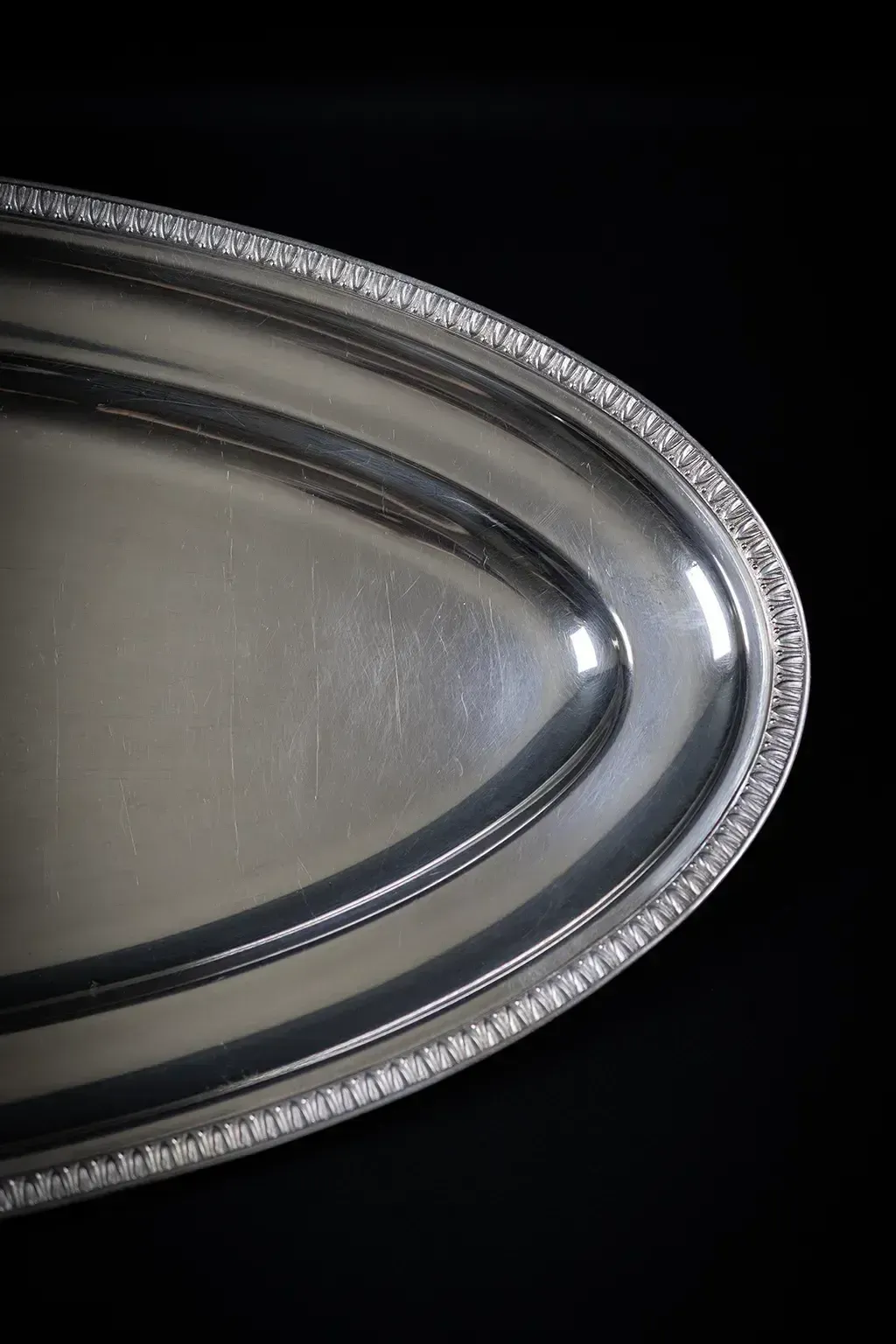 Large Oval Silver Plated Metal Serving Platter With Gadrooned Rim – Hallmarked photo for sale