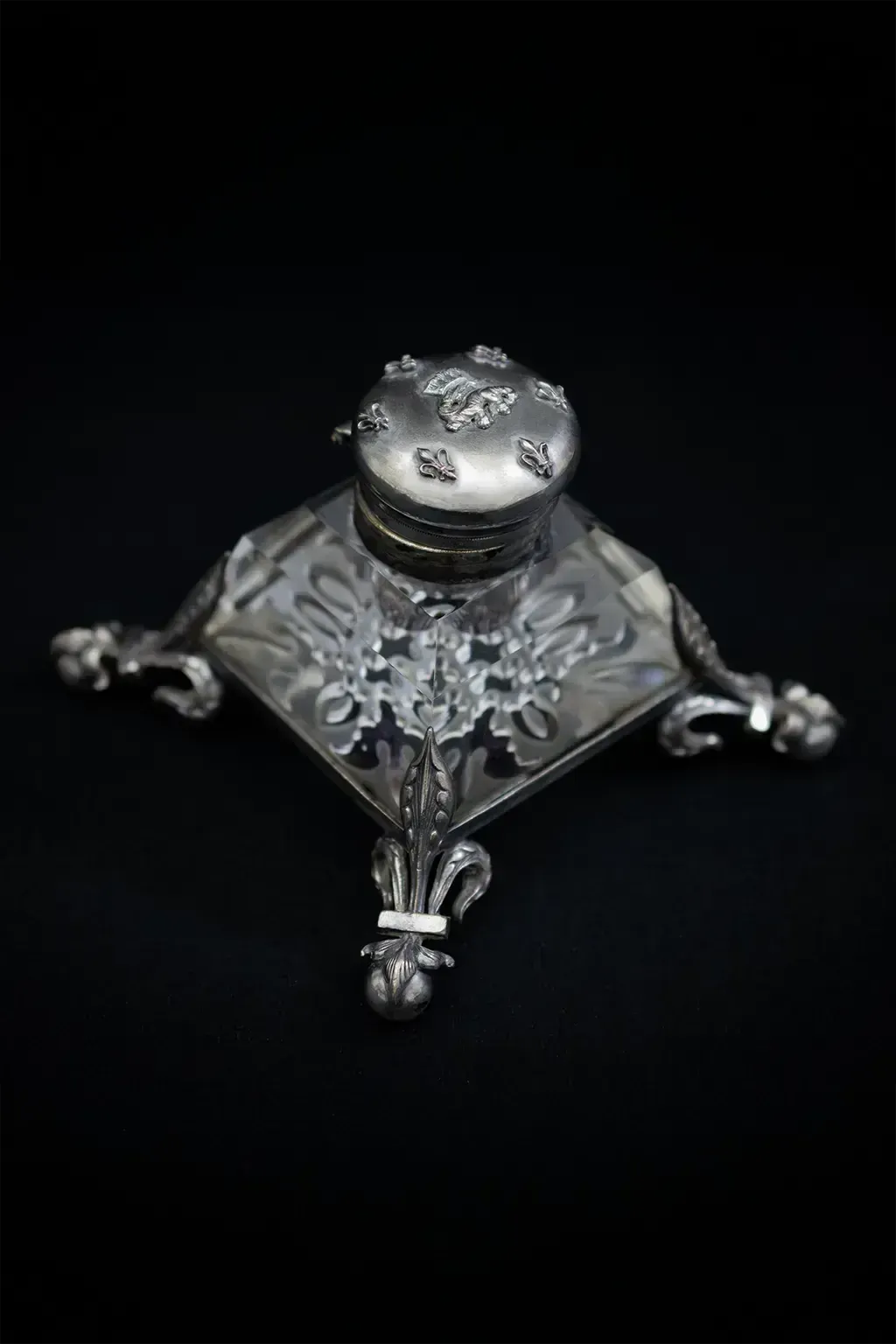Crystal And Silver Plated Metal Inkwell With Salamander And Fleur De Lis   French Antic