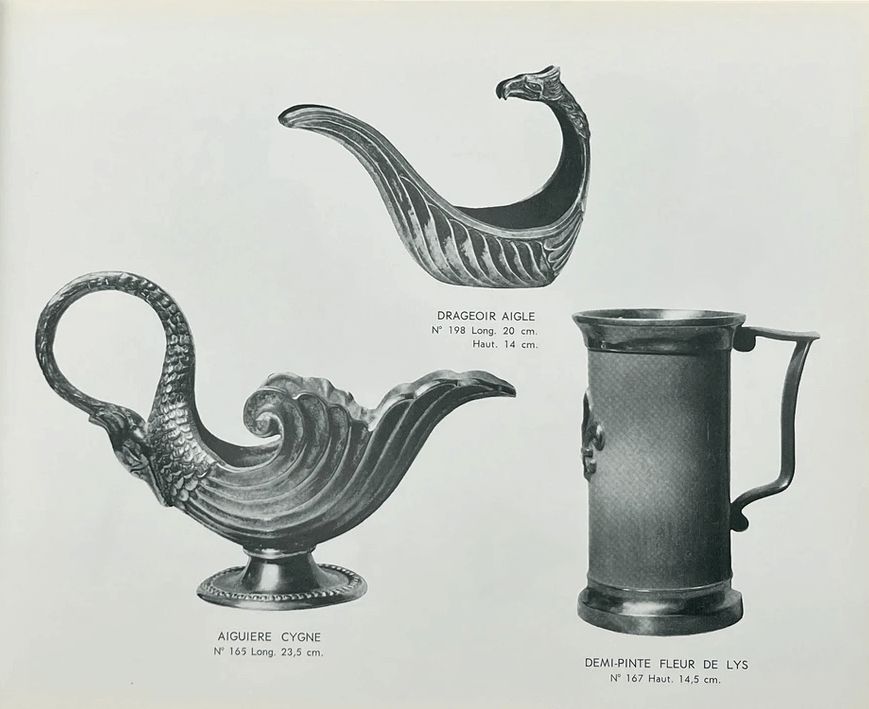 Décoration Aiguière en bronze patiné décorée d'un cygne, par Max Le Verrier photo