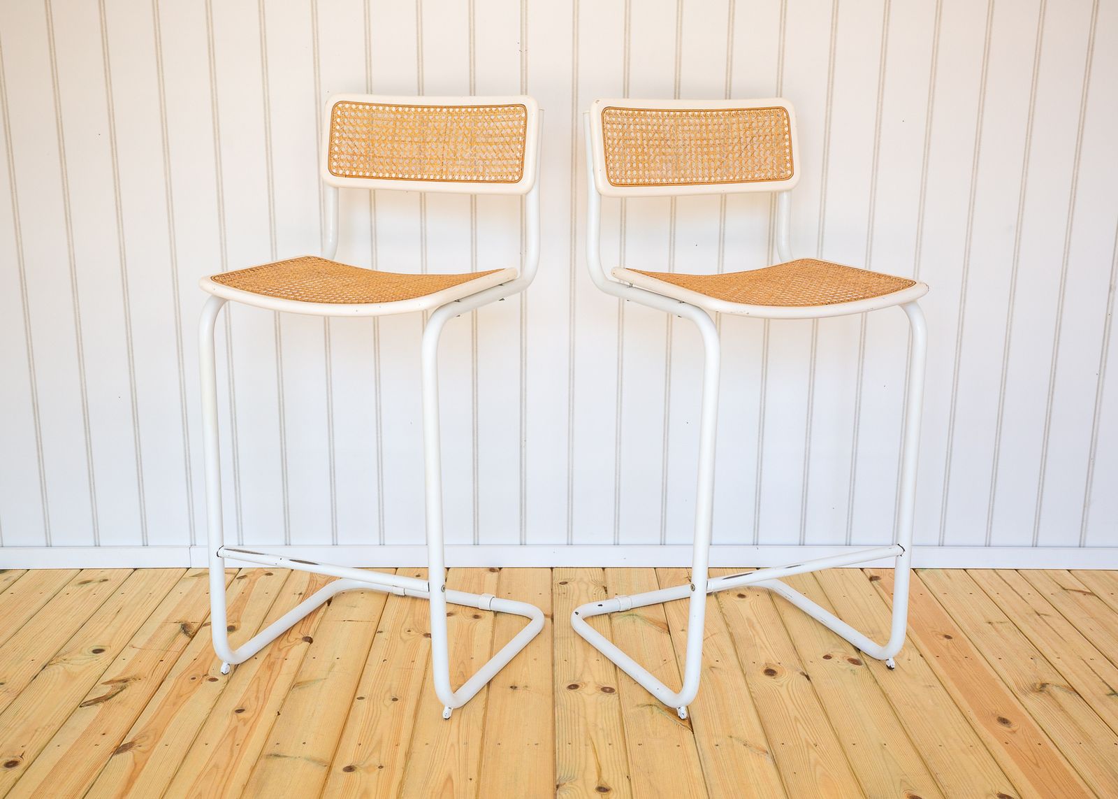 2 White Cesca Barstools Marcel Breuer B64 S64 Bauhaus Rattan Bar Chair Mcm 1970s Pair Bar Stools Bar Chairs Mid Century