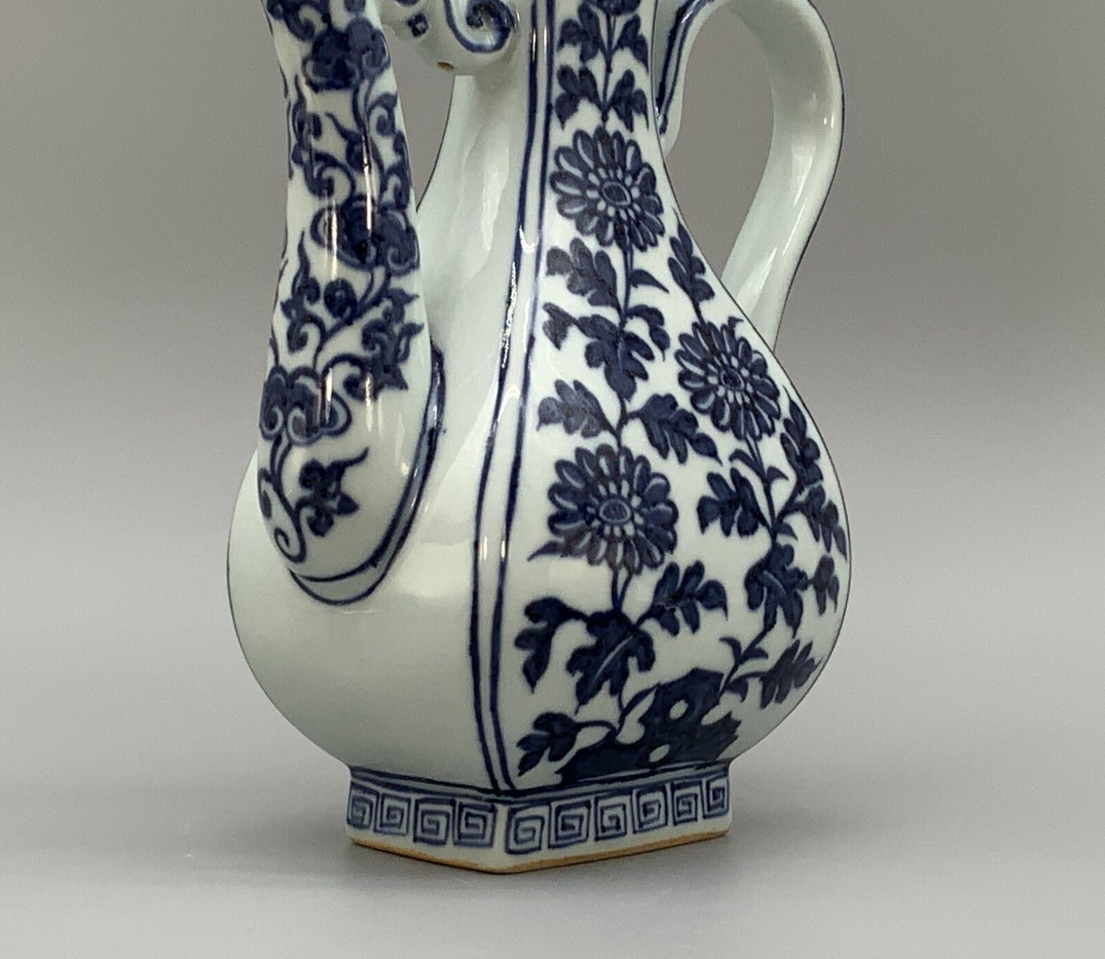 Home Decor Superb Early 20thc Chinese Blue & White Ming Dynasty Style Porcelain Teapot Ewer photo
