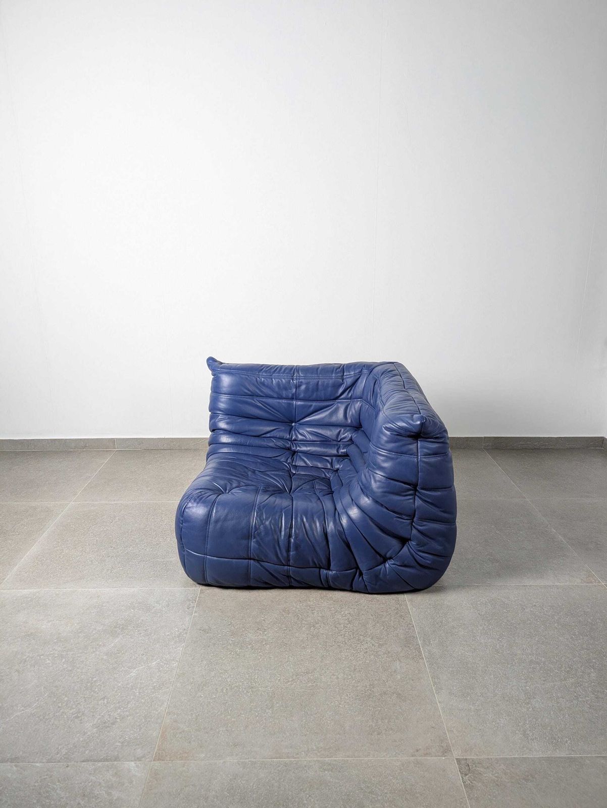 Michel Ducaroy Ligne Roset Togo Corner Sofa, French Blue Leather, 1980s photo vinterior
