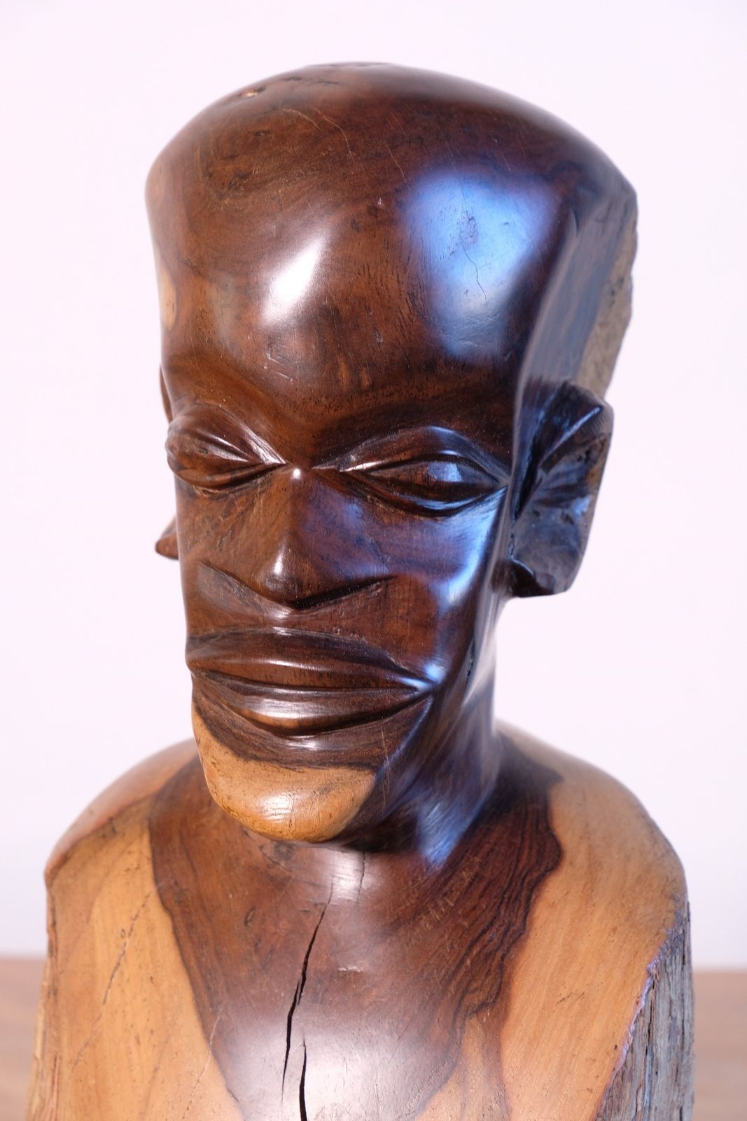 Hand Carved Makonde Wood Bust – East African Tribal Sculpture photo vinterior