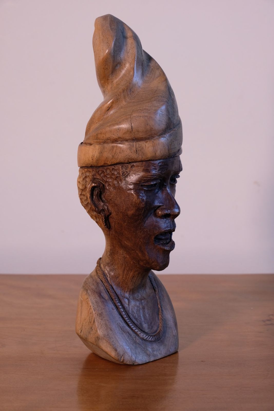 African Hand Carved Wooden Sculpture – Tribal Portrait Art (24.5cm) photo Art