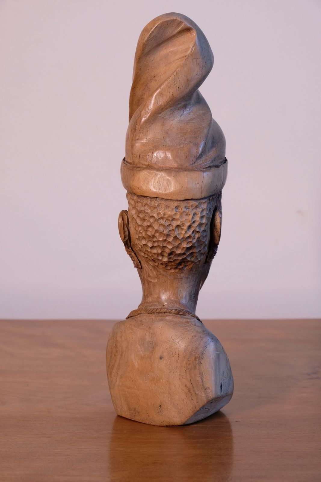 photo buy African Hand Carved Wooden Sculpture – Tribal Portrait Art (24.5cm)