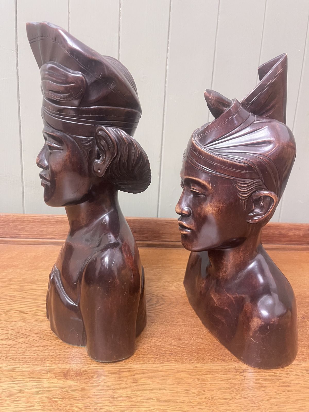 Original 1920s Art Deco Indonesian Balinese Pair Of Hand Carved Figures photo buy
