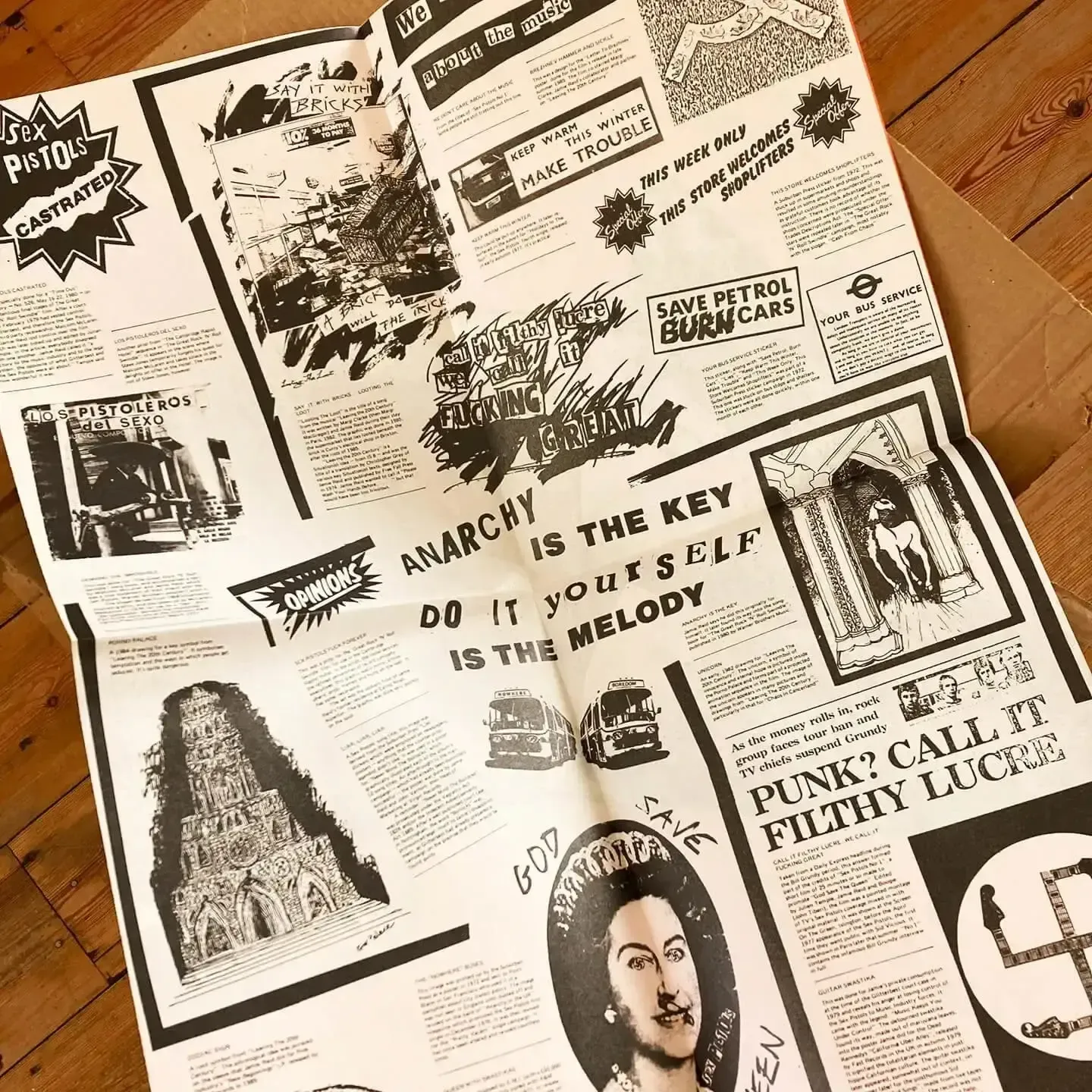 Jamie Reid, Fuck Forever Hamiltons Gallery, 1986 photo vinterior