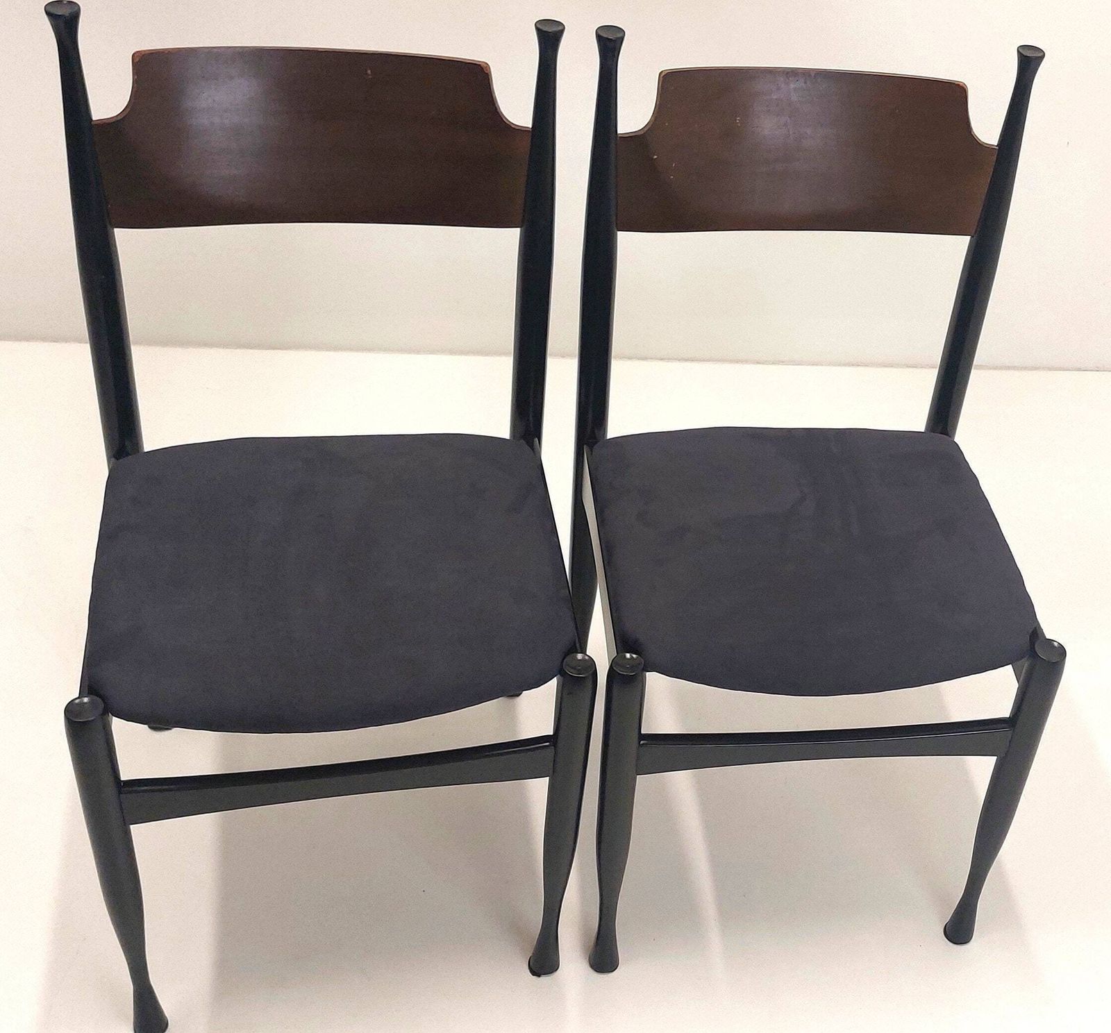 Set Of 4 Elegant Dining Chairs In The Style Of Paolo Buffa / Refurbished Midcentury Modern Dining Set / New Upholstery / 60s Yugoslavia photo for sale