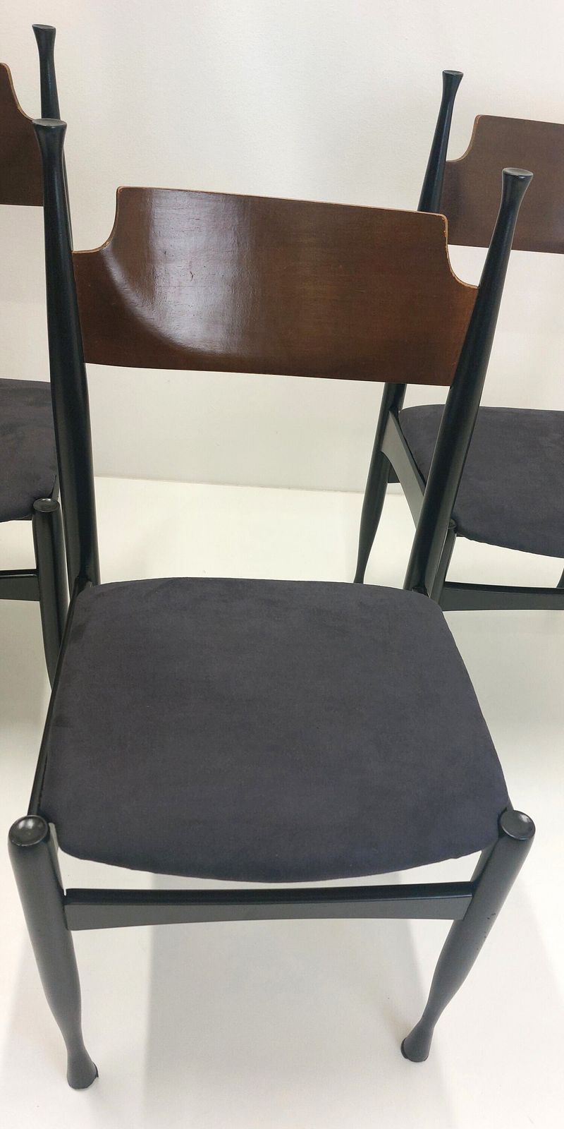 Set Of 4 Elegant Dining Chairs In The Style Of Paolo Buffa / Refurbished Midcentury Modern Dining Set / New Upholstery / 60s Yugoslavia photo Furniture
