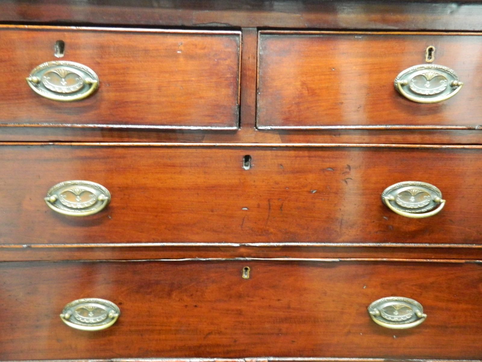 photo vinterior Victorian Mahogany Chest Of Drawers