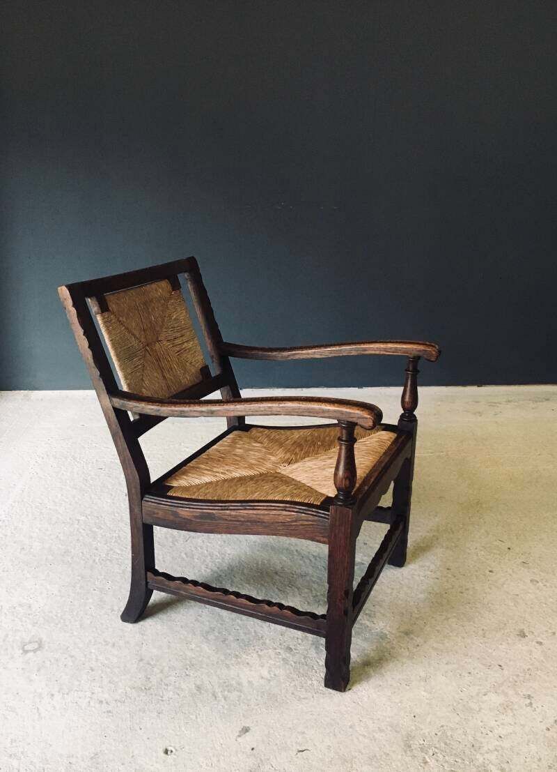 Arts & Crafts Style Design Oak & Rush Low Armchair, Belgium 1920's photo vinterior