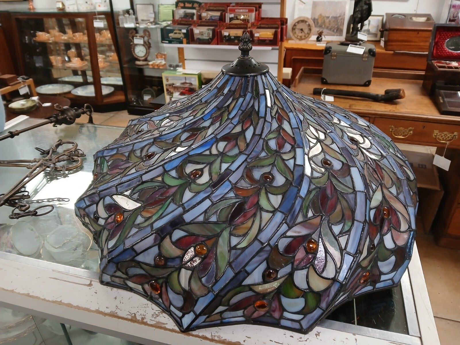 High Quality Mid Century Tiffany Style Glass Pendant Light Shade & Fittings photo Lighting