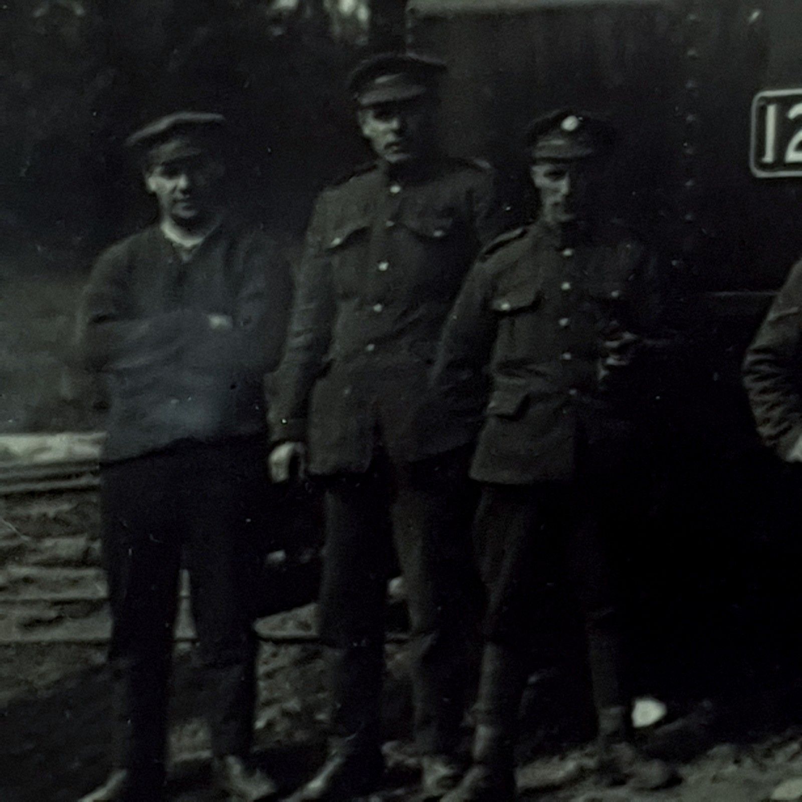 Wwi Photo 8th Battalion Soldiers Possibly Post Office Rifles Framed Antique 1915 photo Art