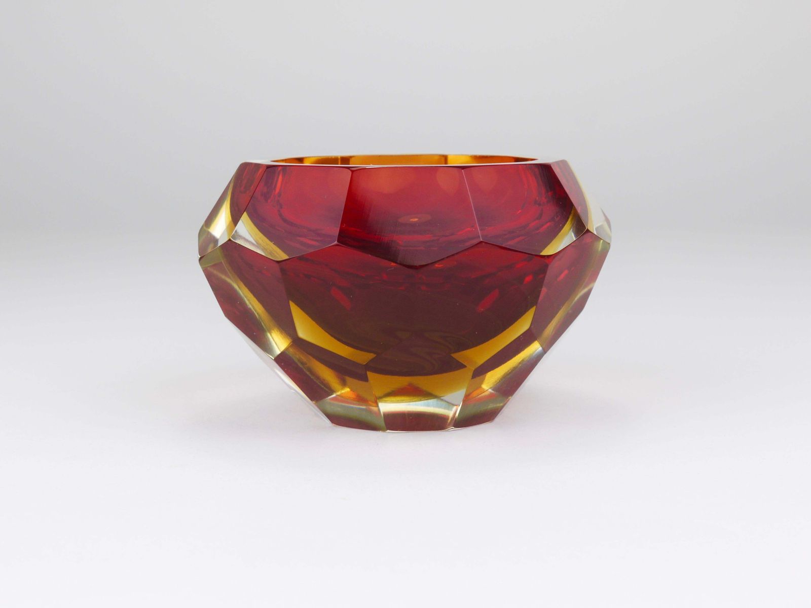 Mandruzzato Sommerso Faceted Caviar Murano Glass Diamond Bowl, Italy, 1960s photo furniture