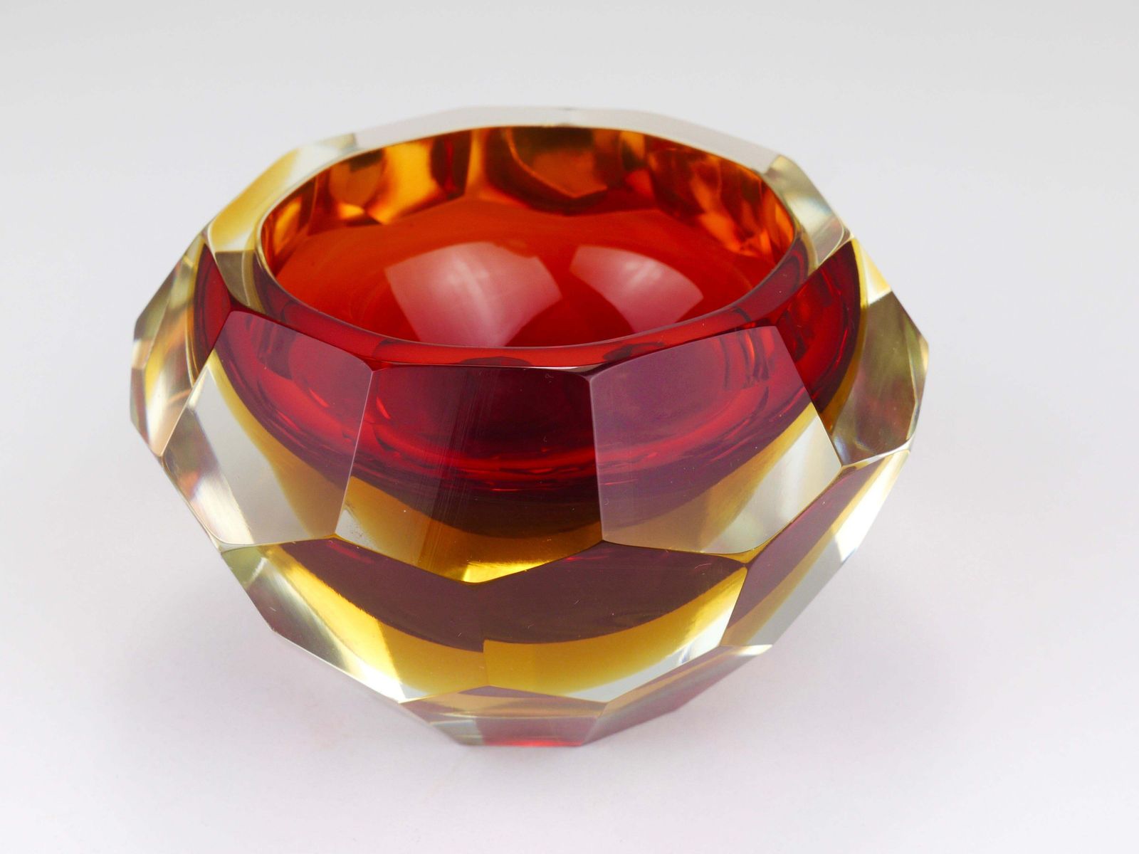 photo furniture Mandruzzato Sommerso Faceted Caviar Murano Glass Diamond Bowl, Italy, 1960s