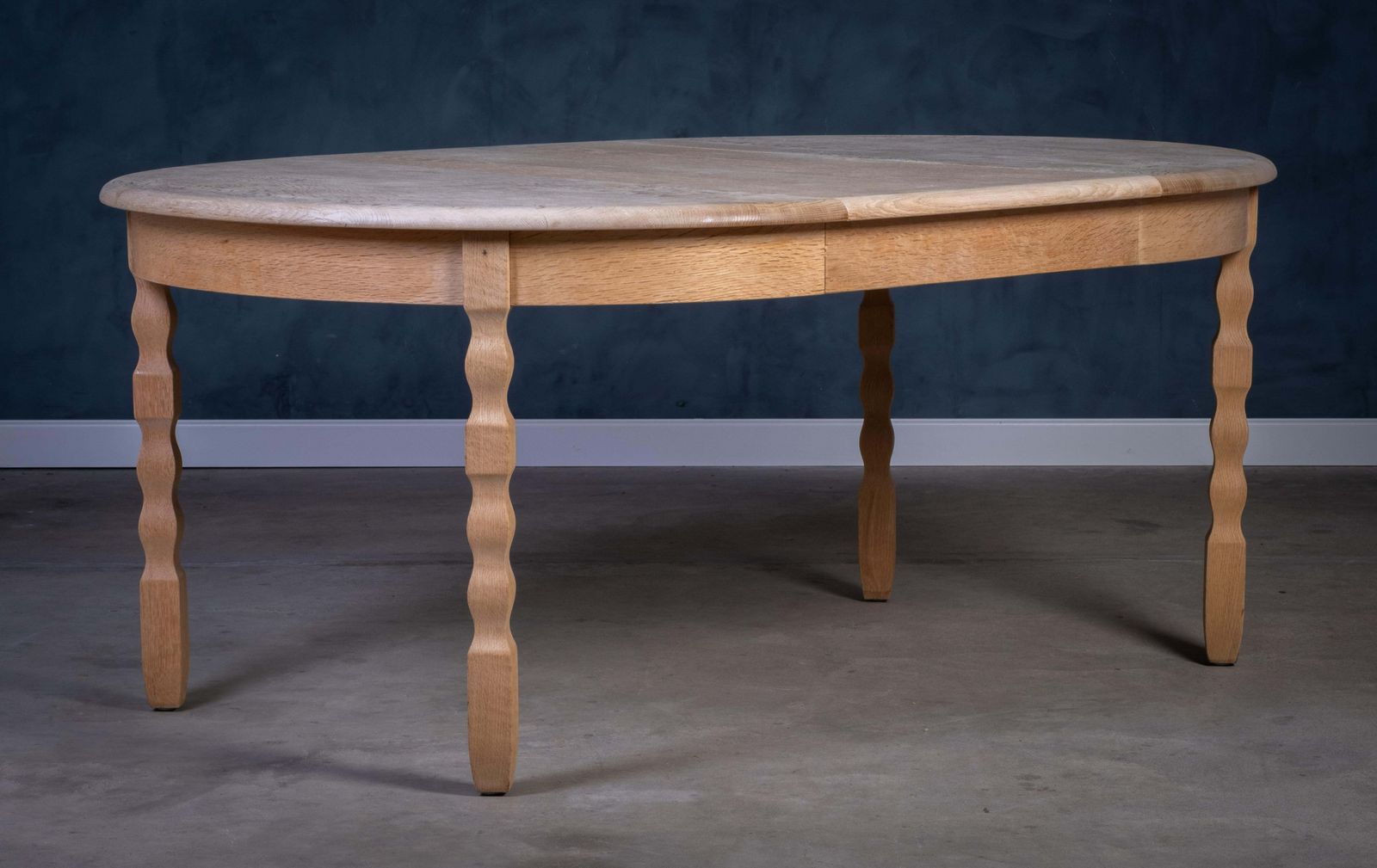 Brutalist Solid Oak Dining Table By Henning Kjærnulf, 1970s photo vintage