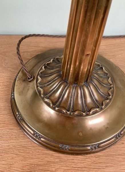 photo furniture Antique Edwardian Brass Table Lamp Base Early 20th Century H38cm Rewired