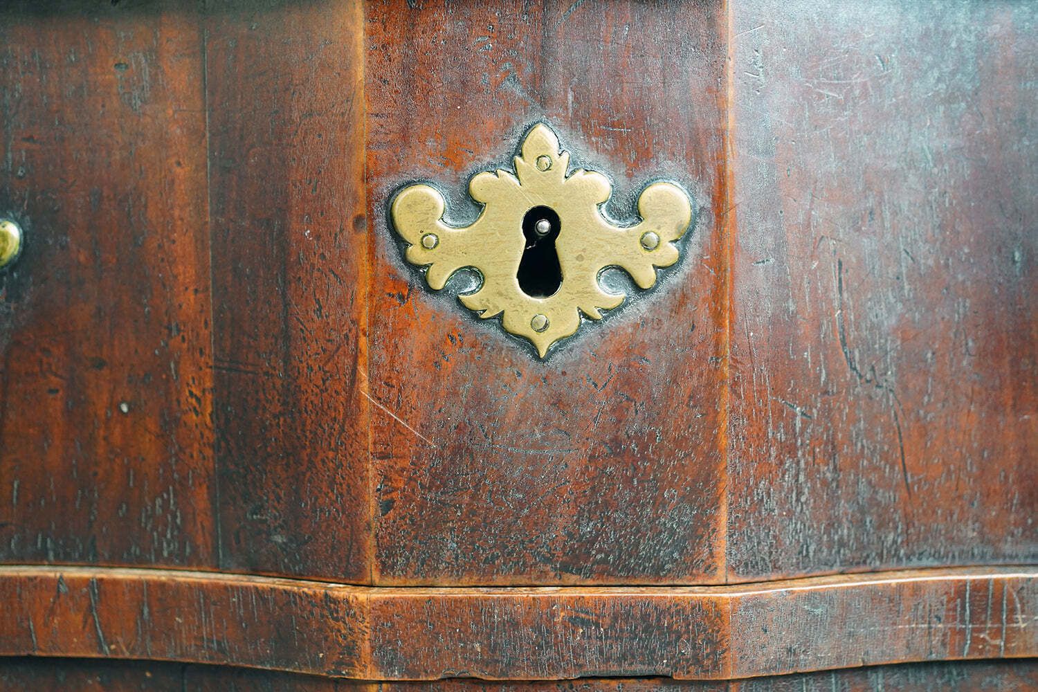 photo buy An Early 18thc Dutch Walnut Serpentine Commode C.1730 40