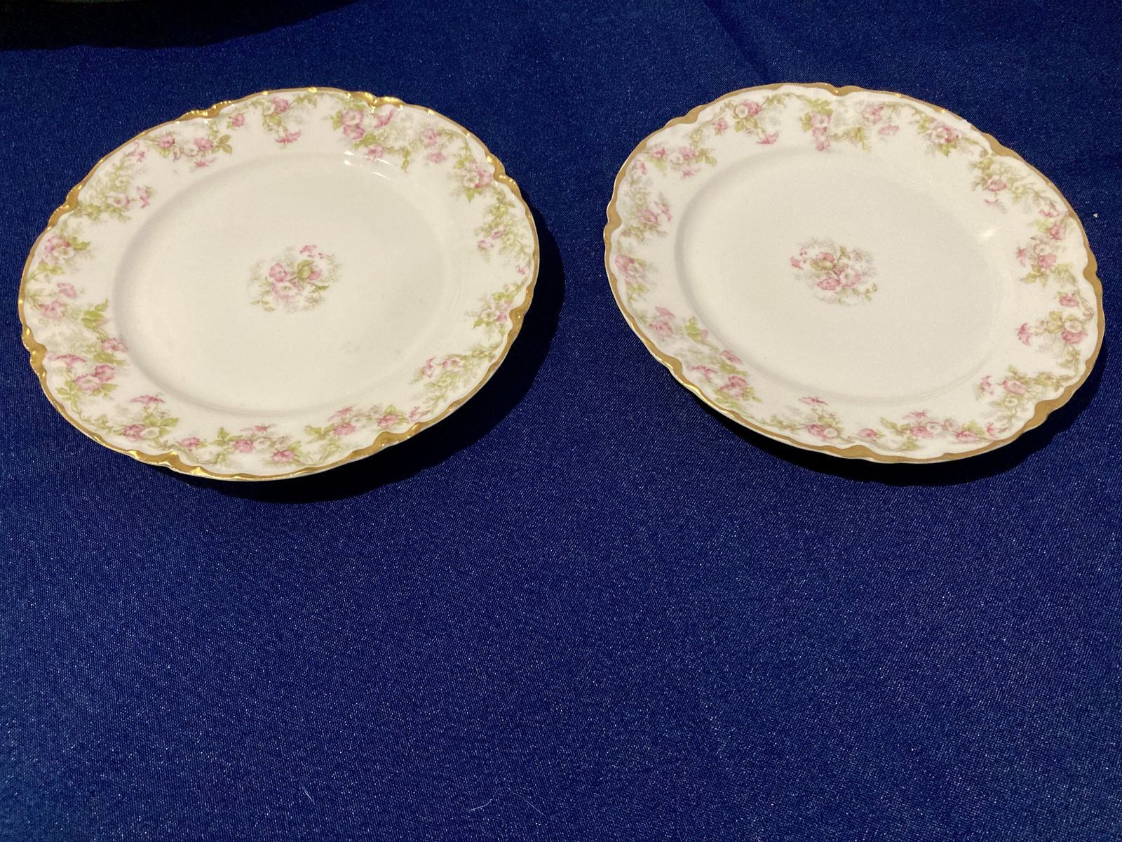 1299.0 Antique Haviland Limoges Pink Roses, Gold Laurel Wreaths Dinner Set photo