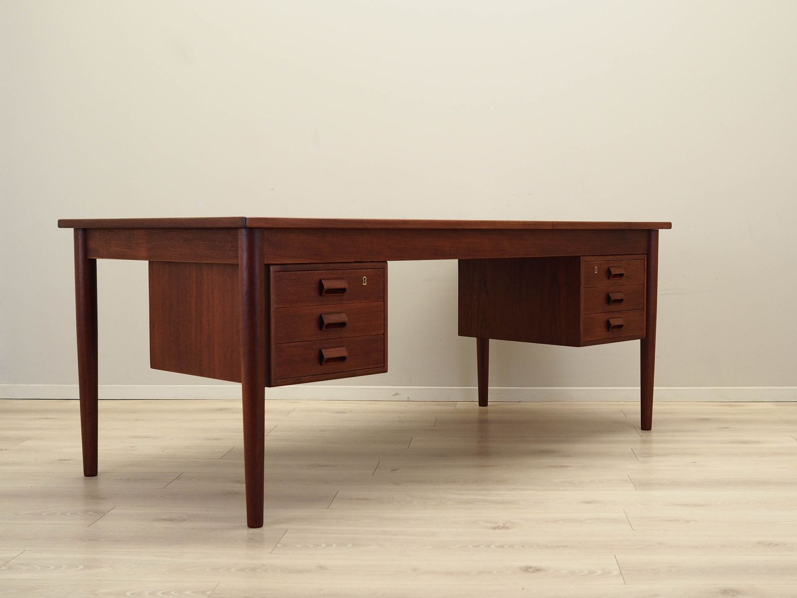 Teak Desk Danish Design 1960s Designer Børge Mogensen photo buy