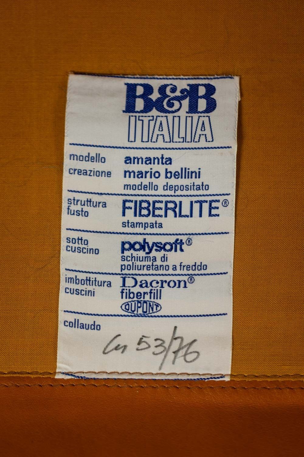 photo vinterior Mario Bellini, For B&B Amanta Leather Armchair. Circa 1970