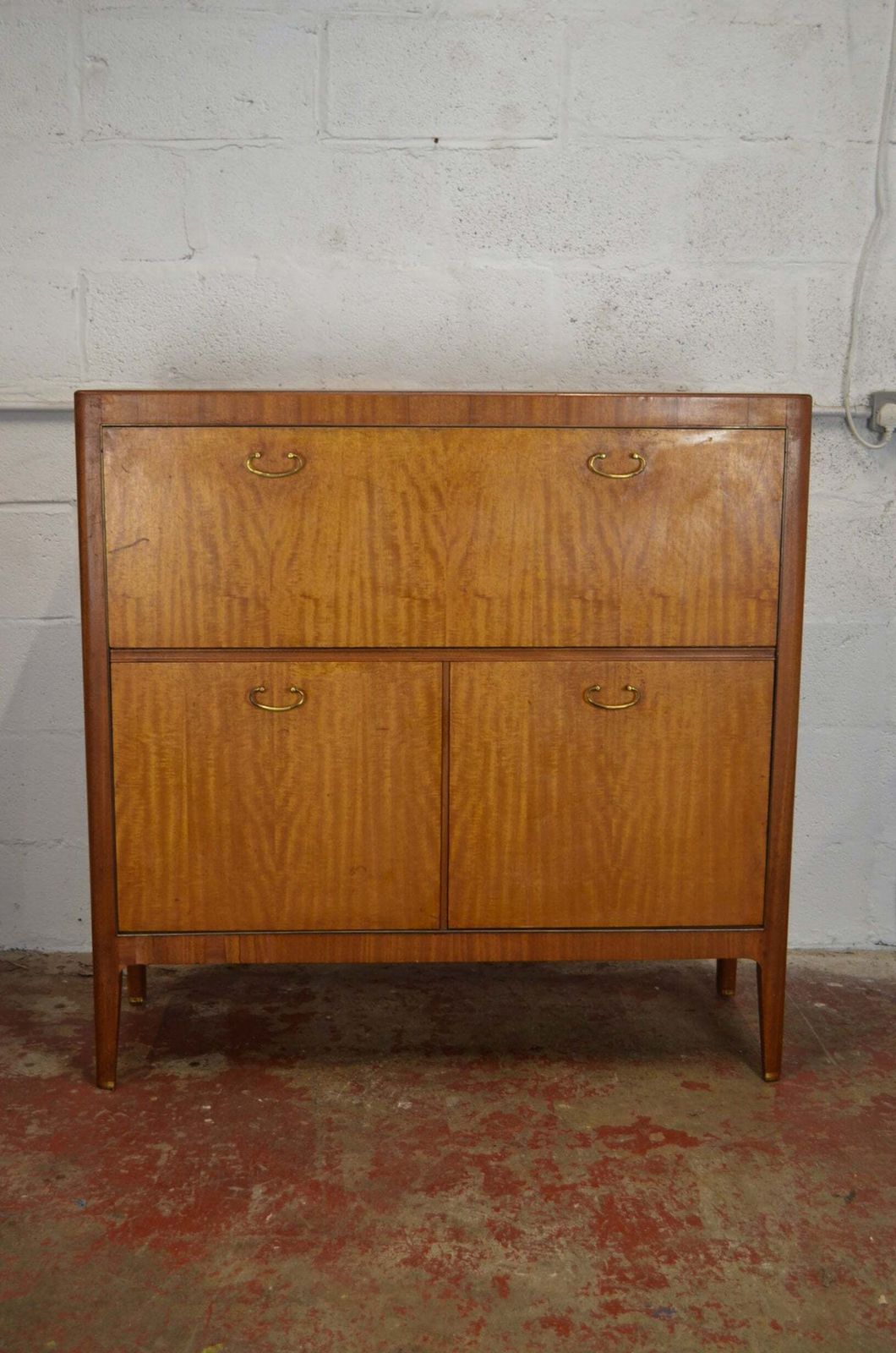 Greaves & Thomas Furniture   Mid Century Writing Desk / Drinks Cocktail Bar (Set Of Sex Education) photo Furniture