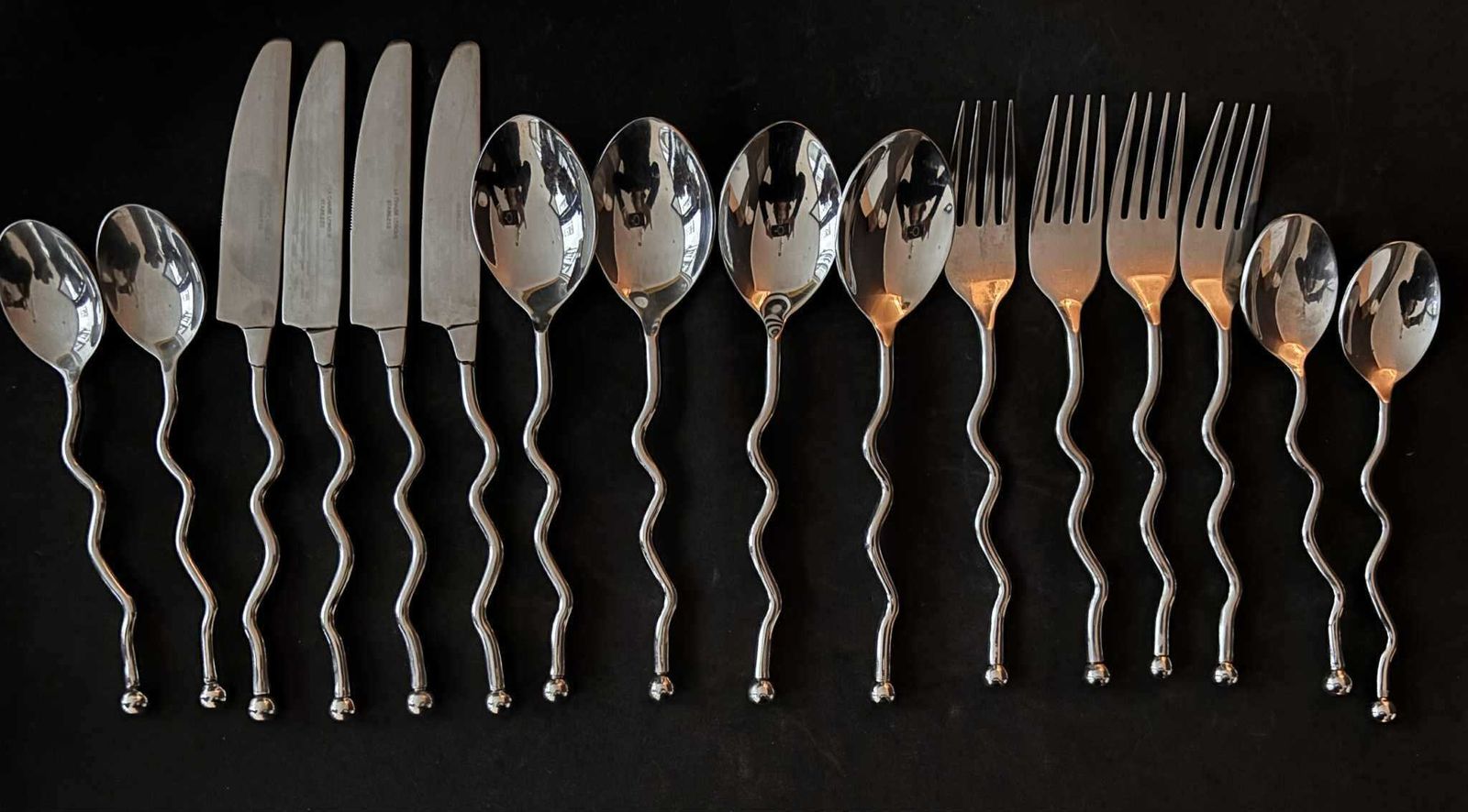 Set 16 Flatware Twist Cutlery Twisted Forged Brutalist Decor Medieval Viking Postmodern Flatware Handmade 4 Couple Gift Wedding photo vinterior