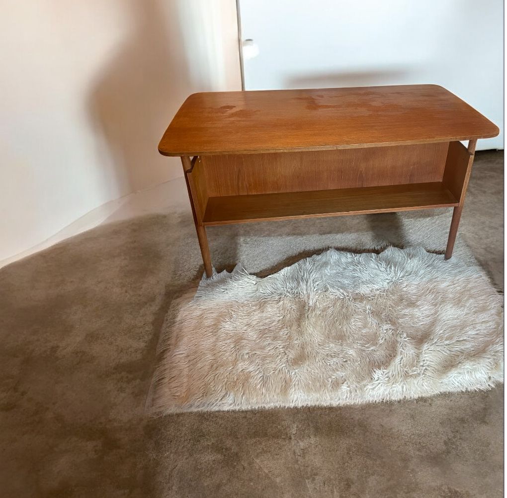 Mid Century Vintage Teak Floating Desk – Drawers & Original Keys photo 325.0