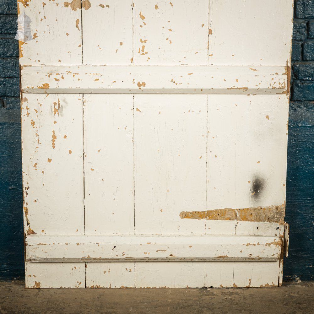 238.0 Ledged Cottage Door, Distressed White Paint photo