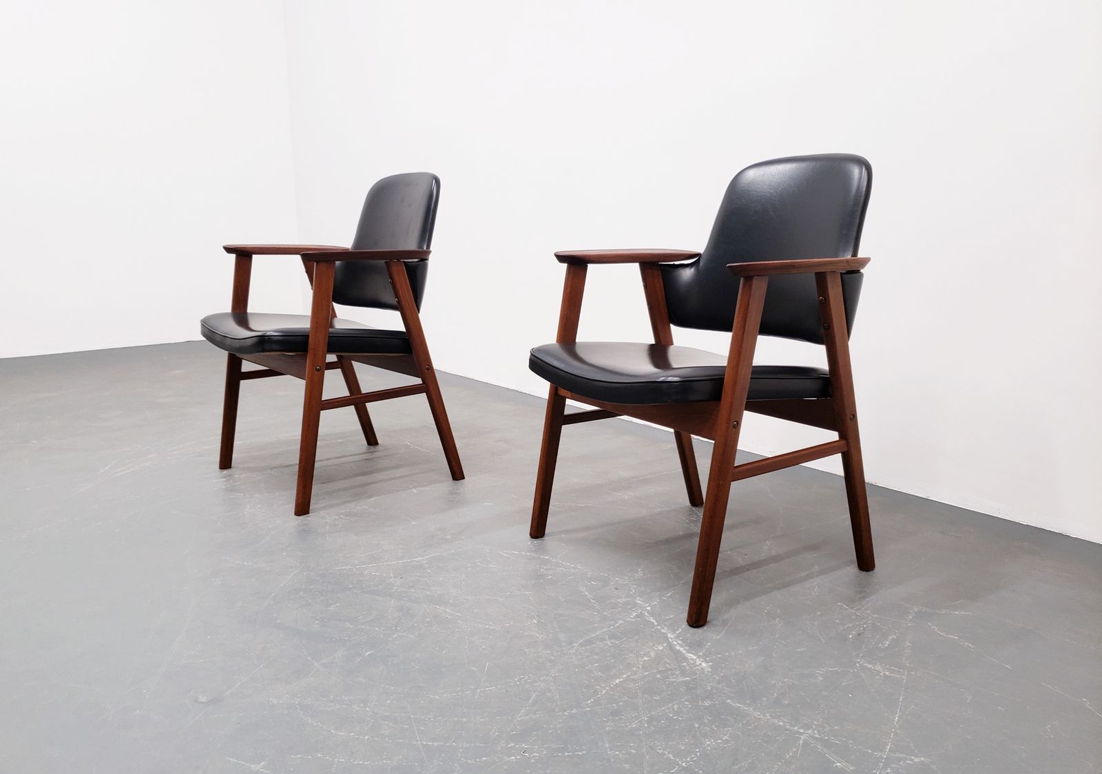 One Left   Mid Cetury Desk Teak Chair, 1960s