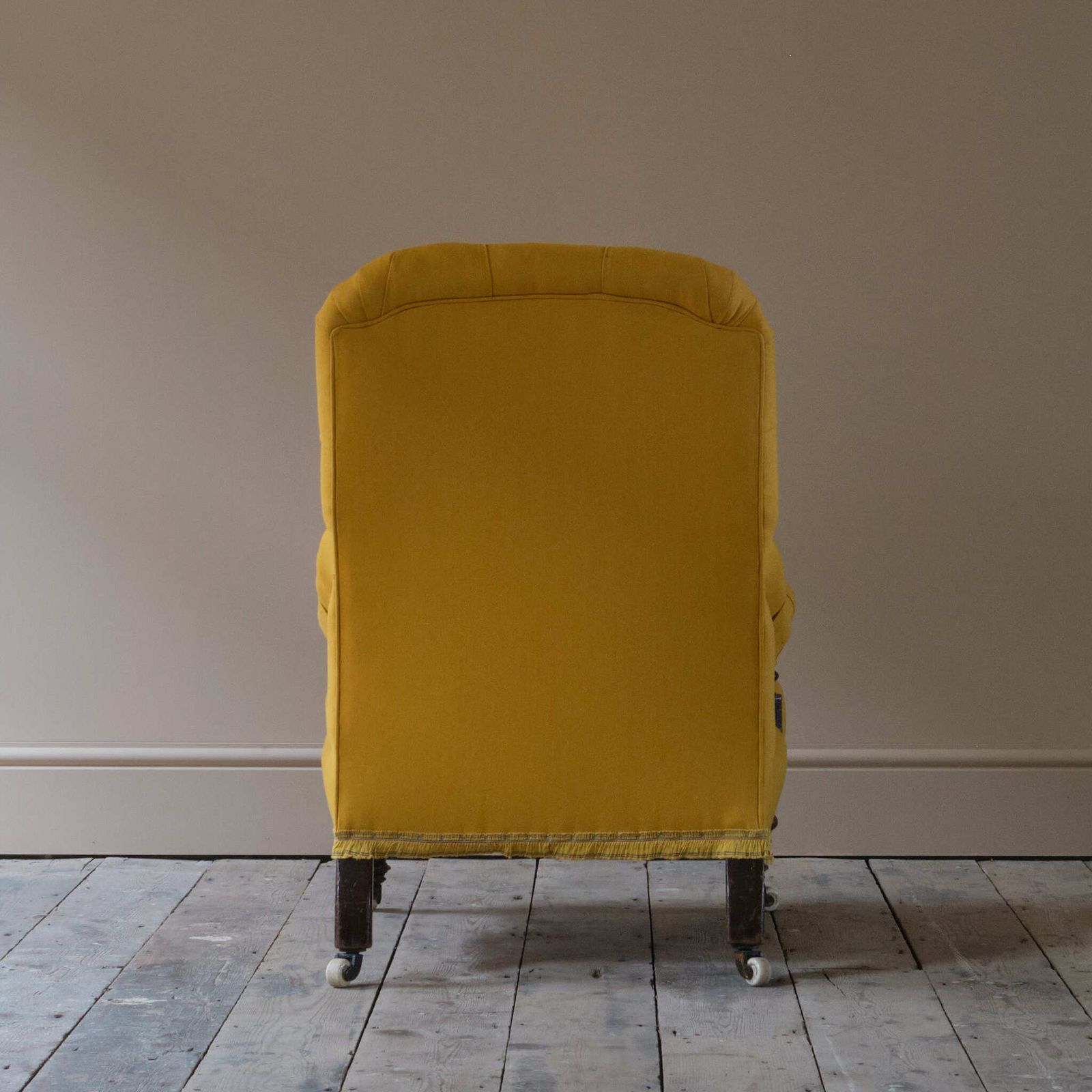 Petite 19th Century Open Armchair In Linen photo vinterior