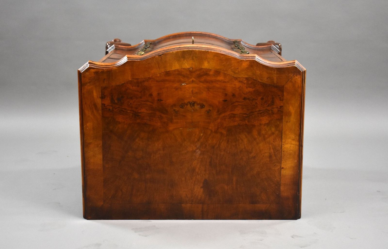 Antique Burr Walnut Serpentine Chest Of Drawers photo 950.0
