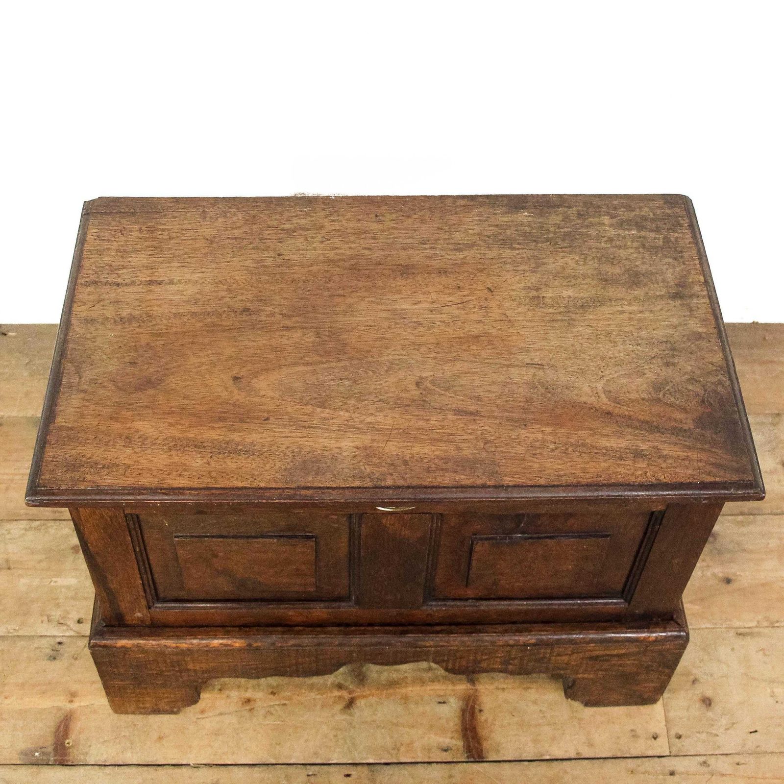Early 20th Century Oak Coffer Bach | Antique Furniture | Antique Trunk | Antique Storage | Antique Blanket Box | Welsh Antique (M 6527 ) photo for sale
