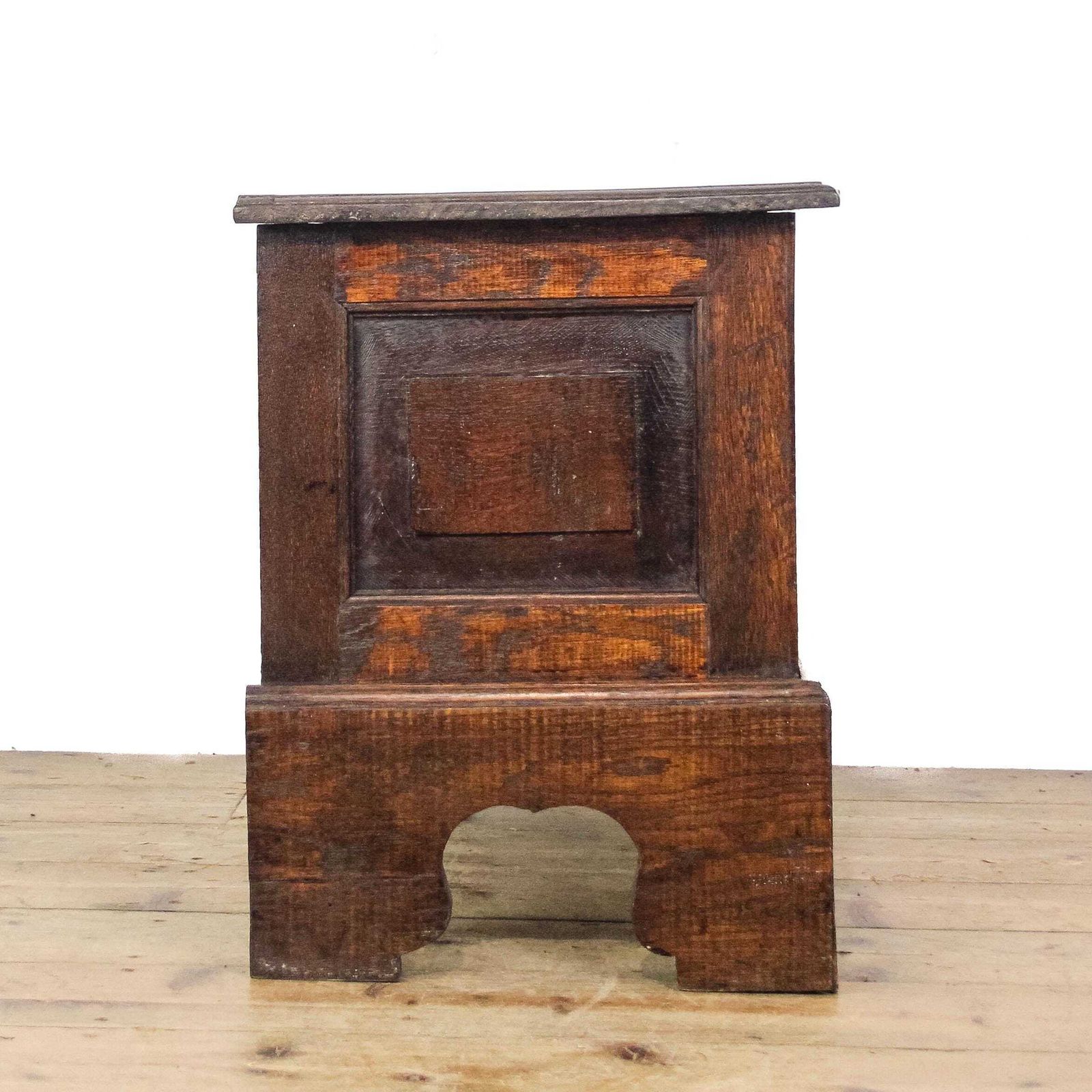 photo for sale Early 20th Century Oak Coffer Bach | Antique Furniture | Antique Trunk | Antique Storage | Antique Blanket Box | Welsh Antique (M 6527 )