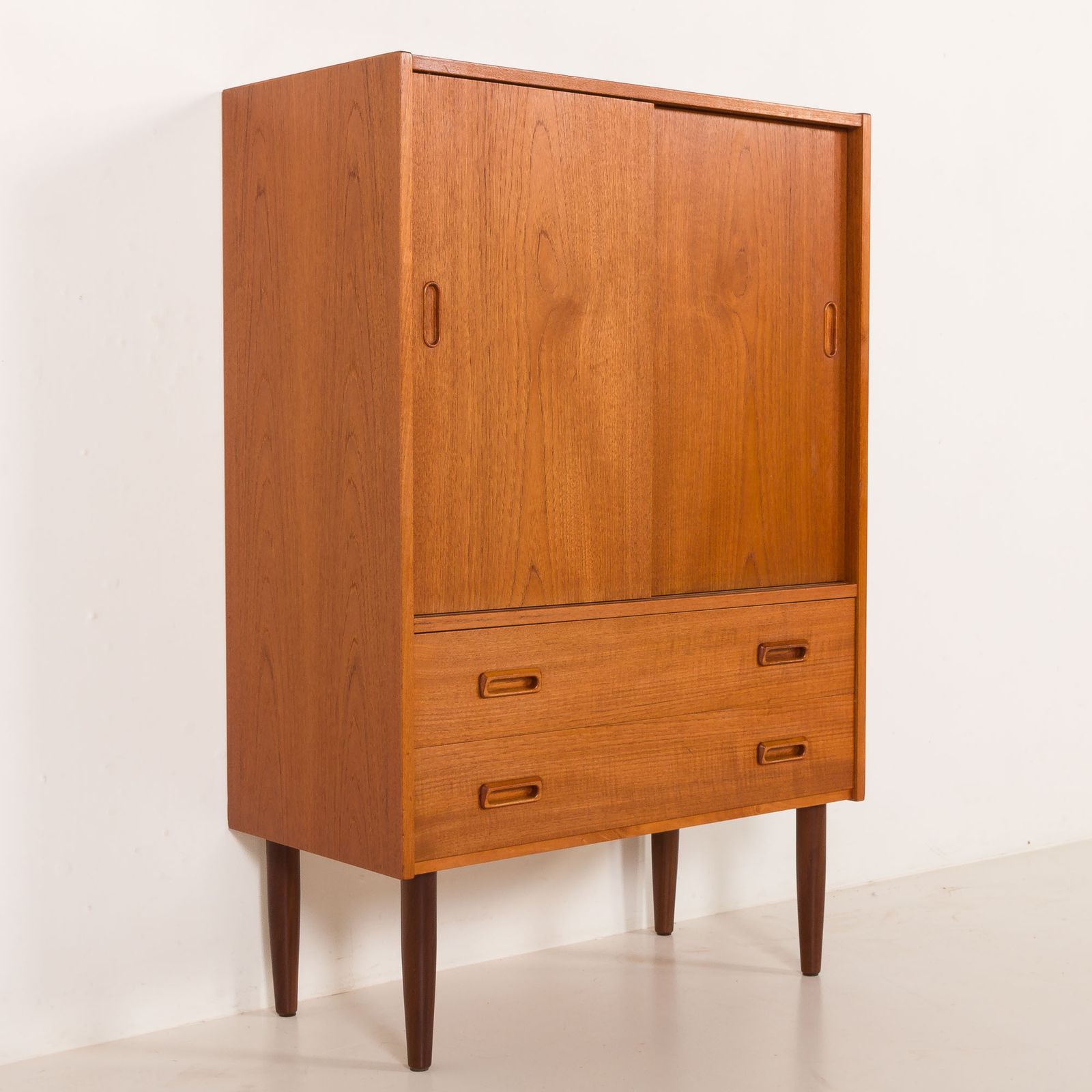 photo vinterior Scandinavian Teak Cabinet, Sweden 1970s