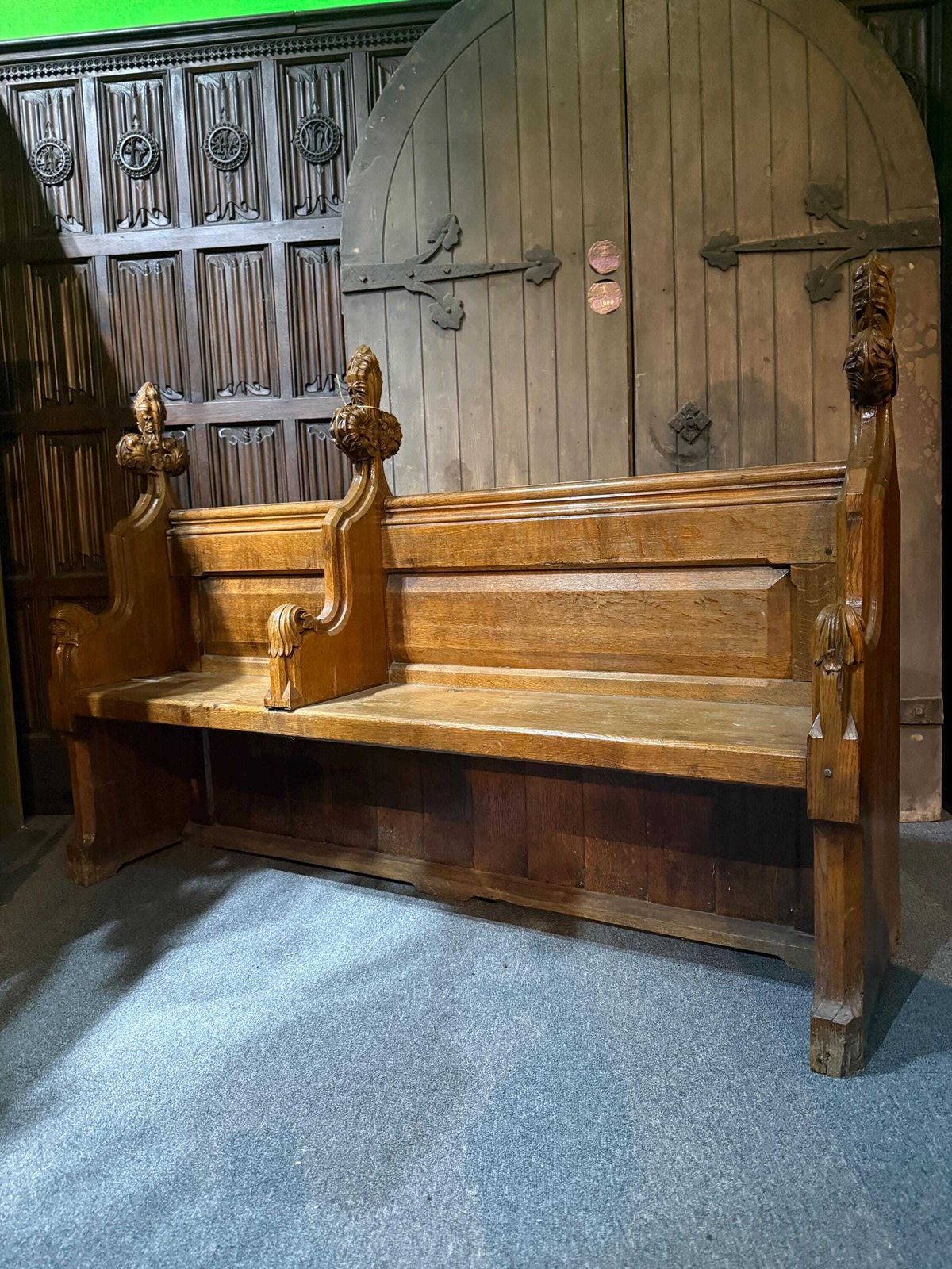 Antique Hand Carved Gothic Oak Bench – Church Pew / Hall Seat photo Furniture