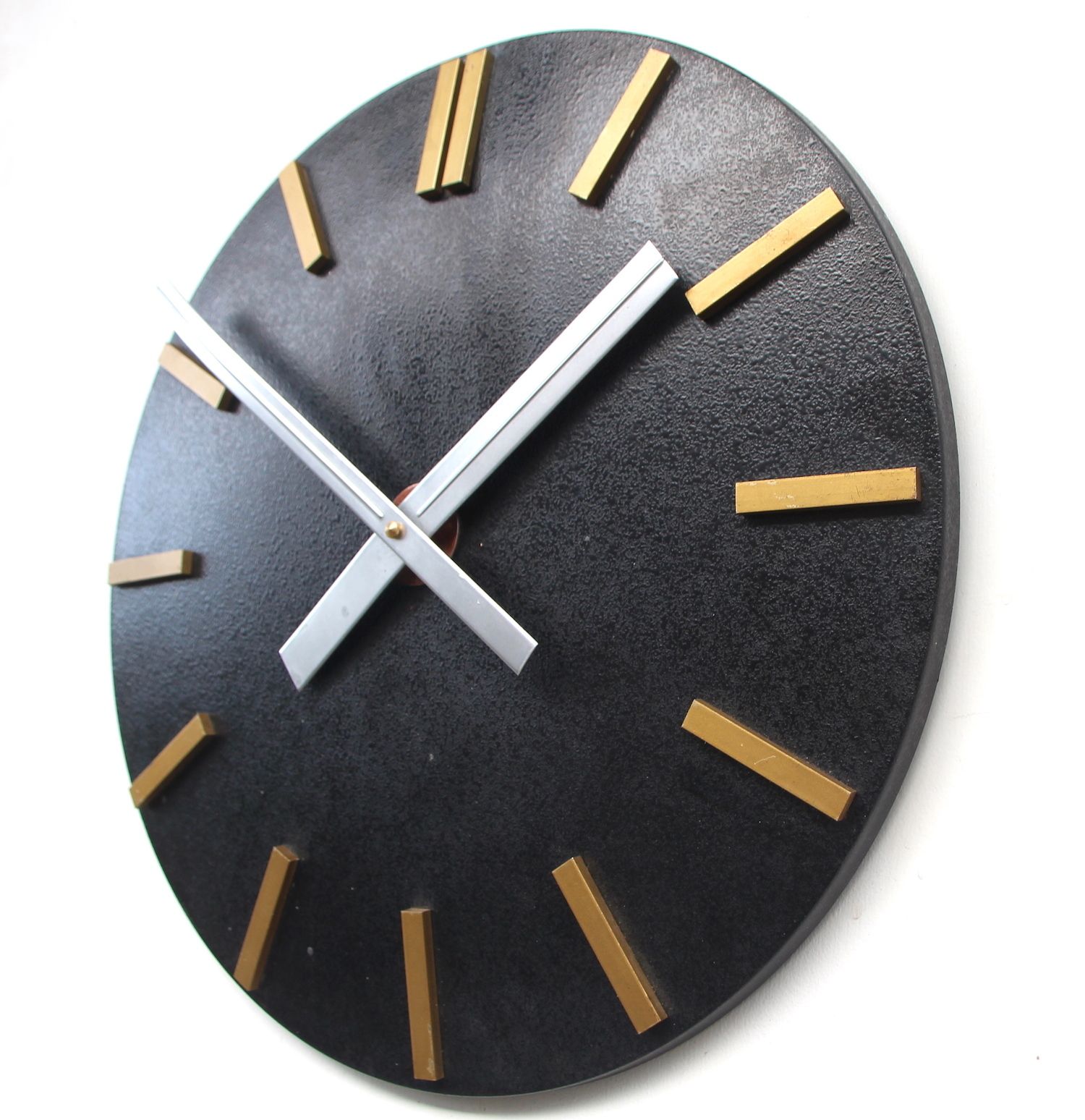 photo vinterior Large 40cm 1960s East German Factory Vintage Factory Wall Clock. Fully Guaranteed