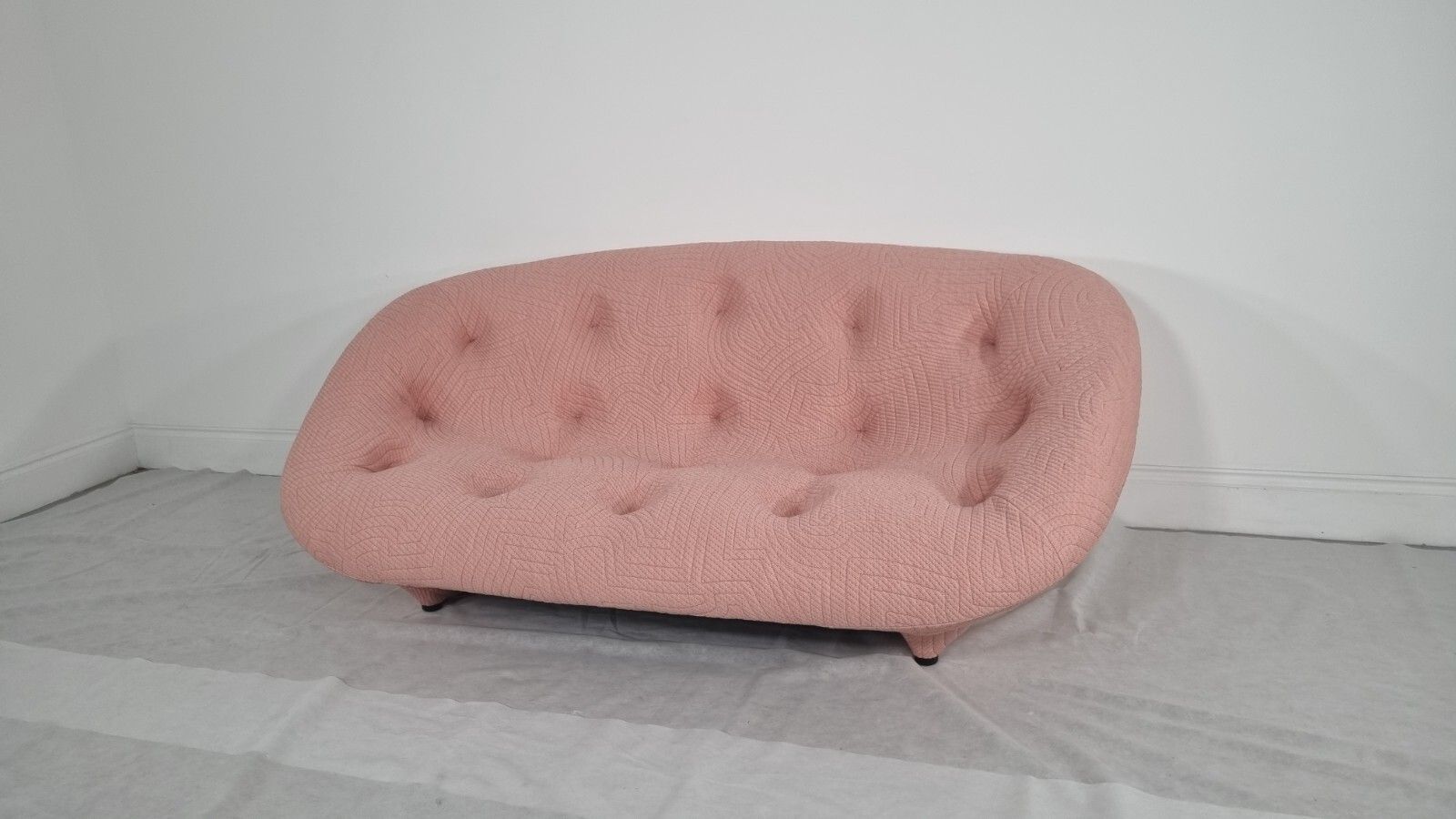 Ligne Roset Ploum Sofa In Appa Poncho Fabric In Mint Condition photo Furniture