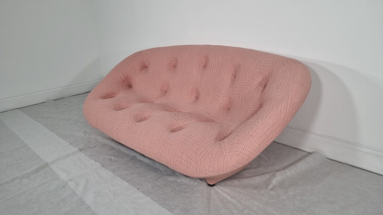 Ligne Roset Ploum Sofa In Appa Poncho Fabric In Mint Condition photo vinterior