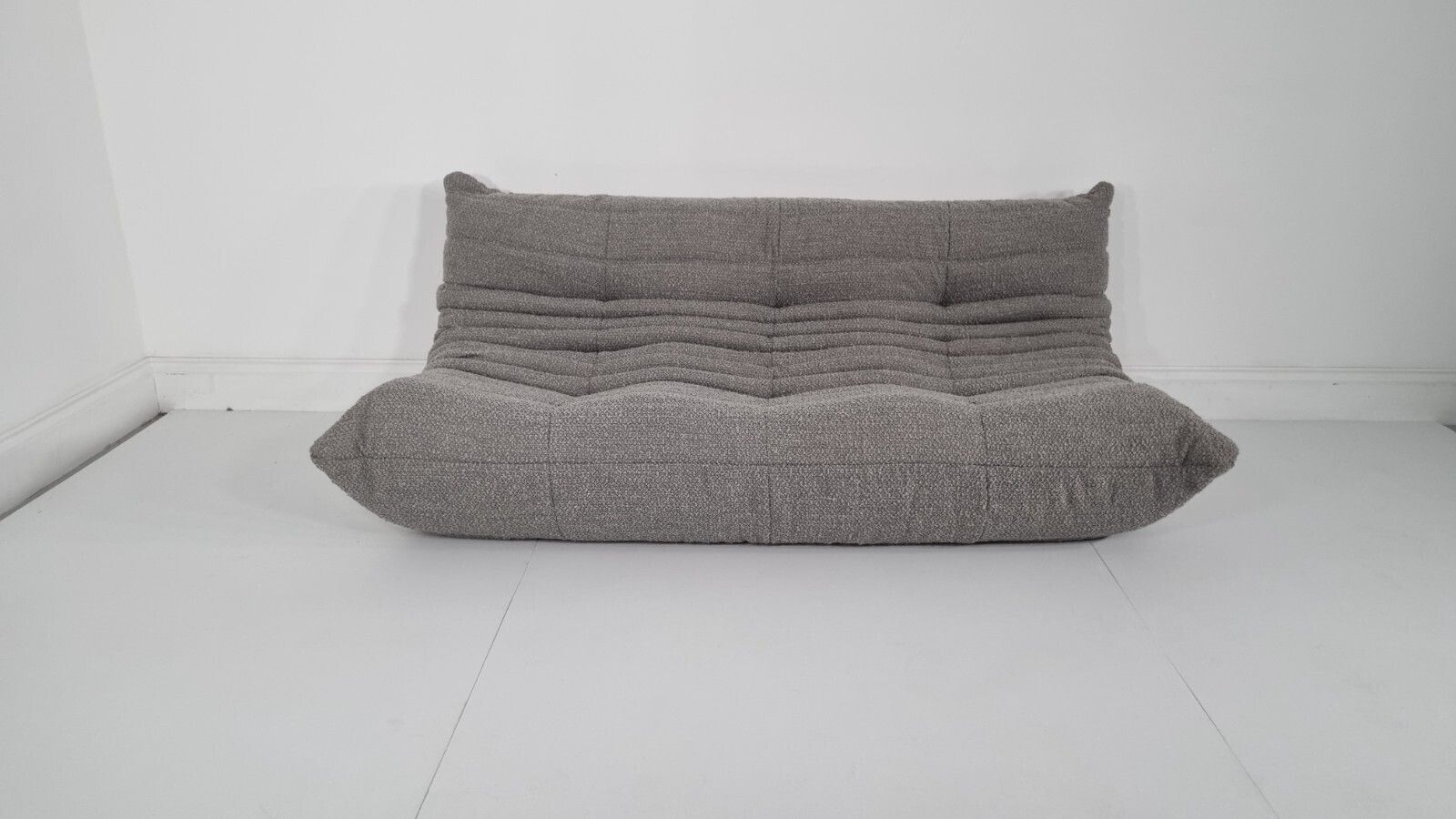 Furniture Ligne Roset Togo 3 Seater In Grey Boucle Immaculate Condition photo