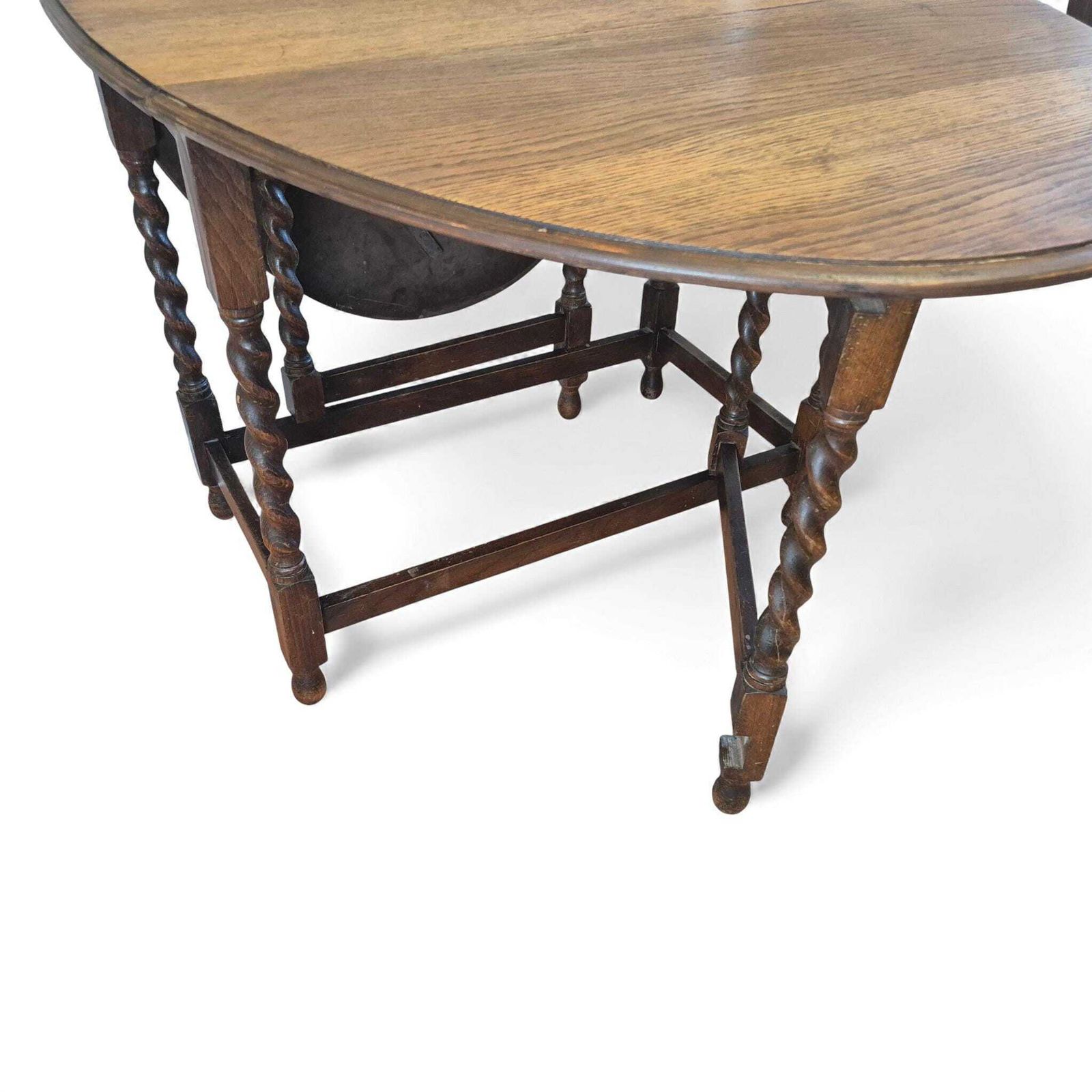 photo vintage Antique Oak Gateleg Dining Table With Barley Twist Legs – Drop Leaf Farmhouse Table