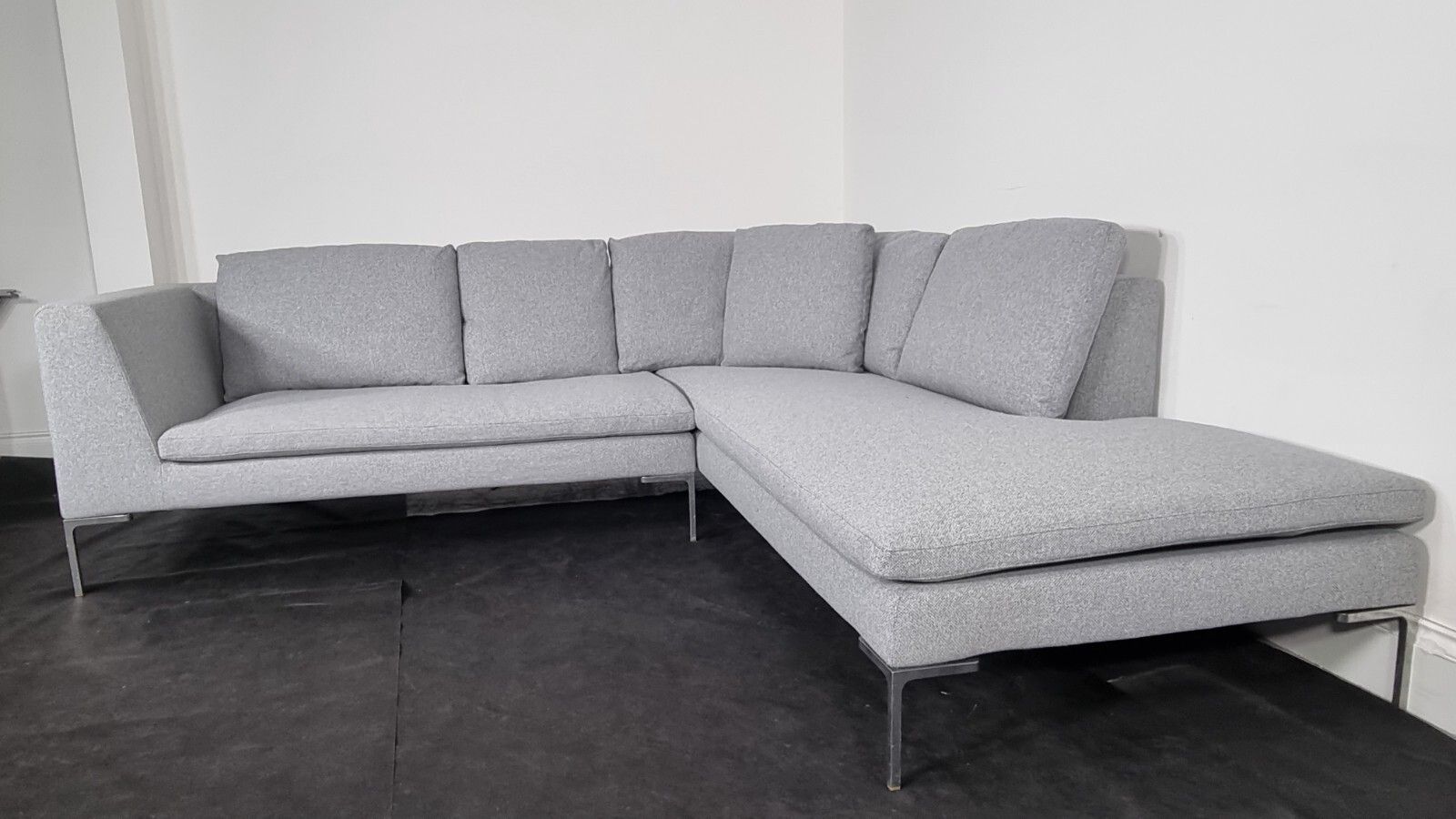 Bb Italia Charles In Luxurious Soft Feel Woven Fabric In Mid Grey Stunning Condi photo buy