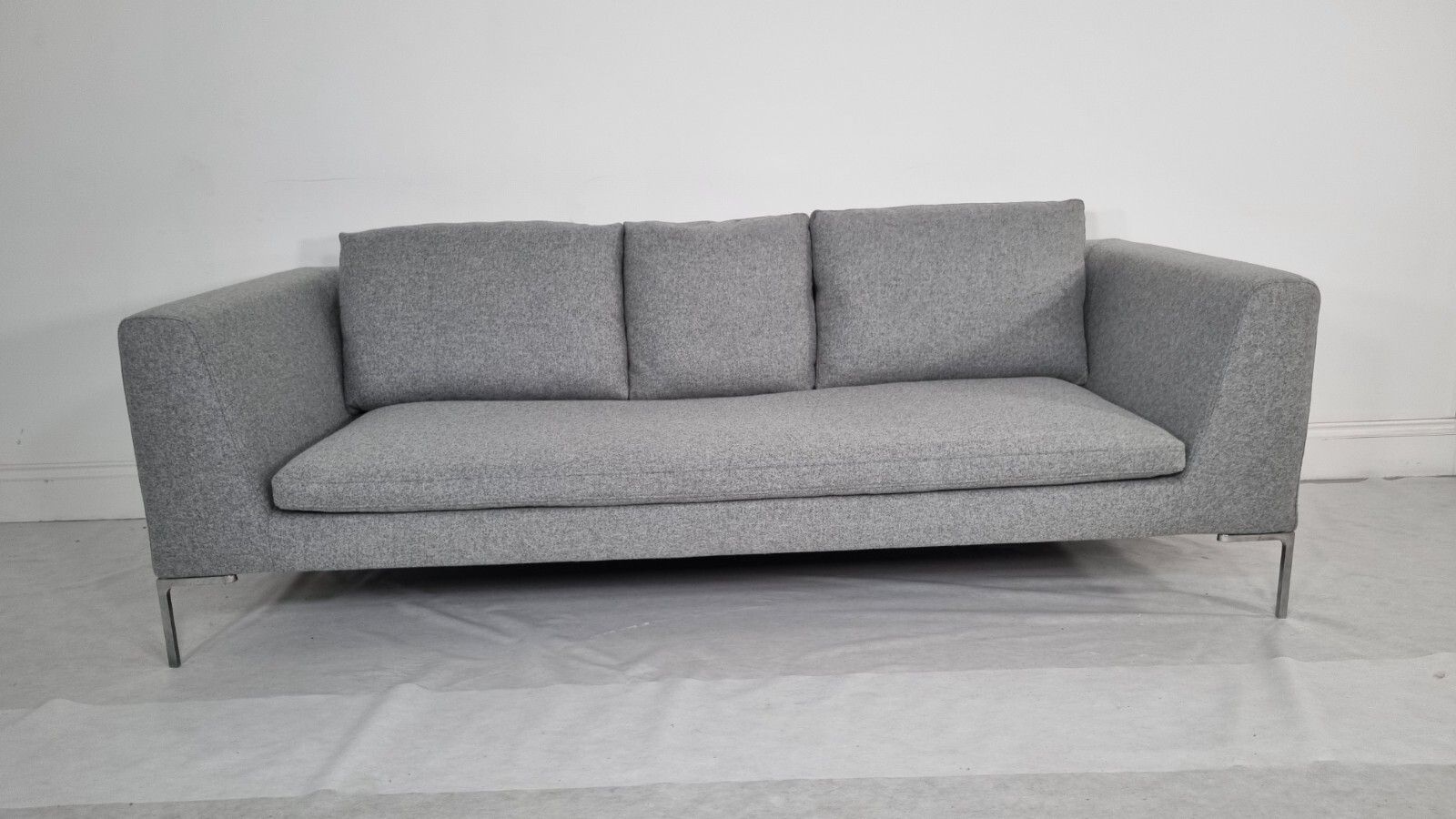 Bb Italia Charles Sofa In Luxuriously Soft Mid Grey Lambswool Stunning Condition photo Furniture