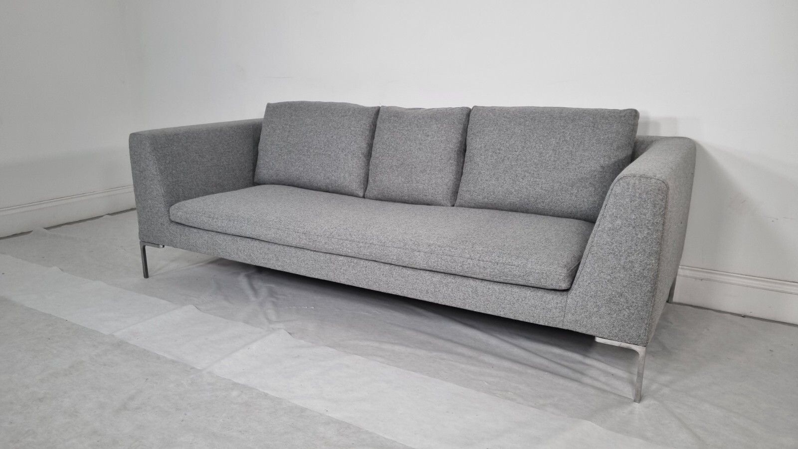 Bb Italia Charles Sofa In Luxuriously Soft Mid Grey Lambswool Stunning Condition photo 4260.0
