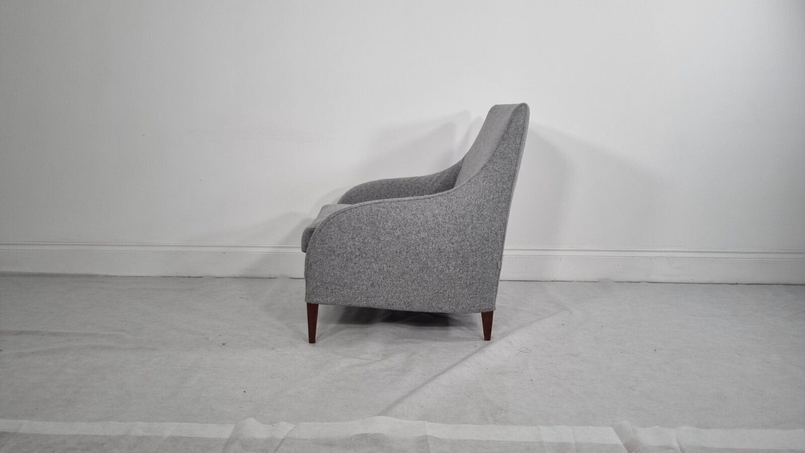 photo furniture Bb Italia Florence F3 Armchair In Light Grey Wool In Immaculate Condition