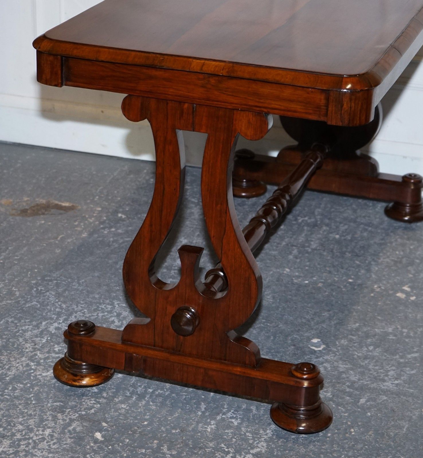 photo vintage Fully Restored Antique Early Victorian Hardwood Library Writing Table