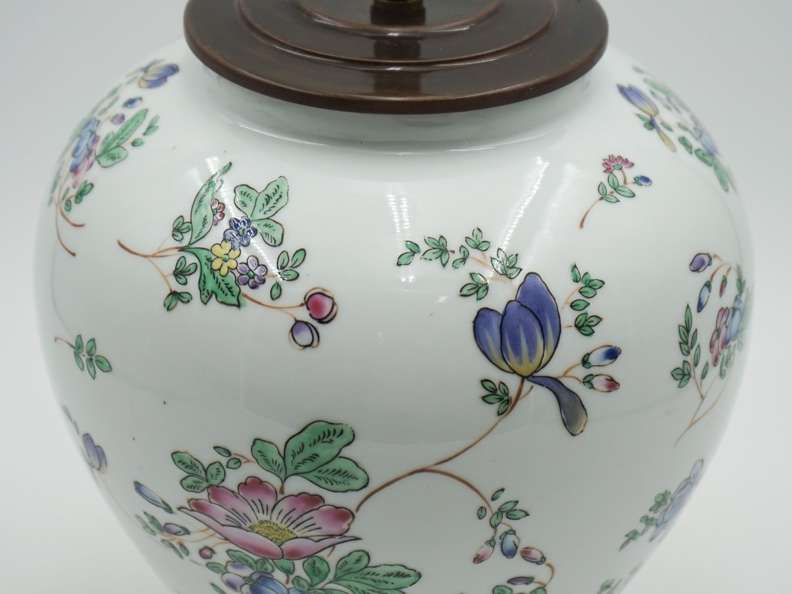 Lighting Pair Of 1960's Chinese Qianlong Nian Zhi Porcelain Vases Converted Table Lamps photo