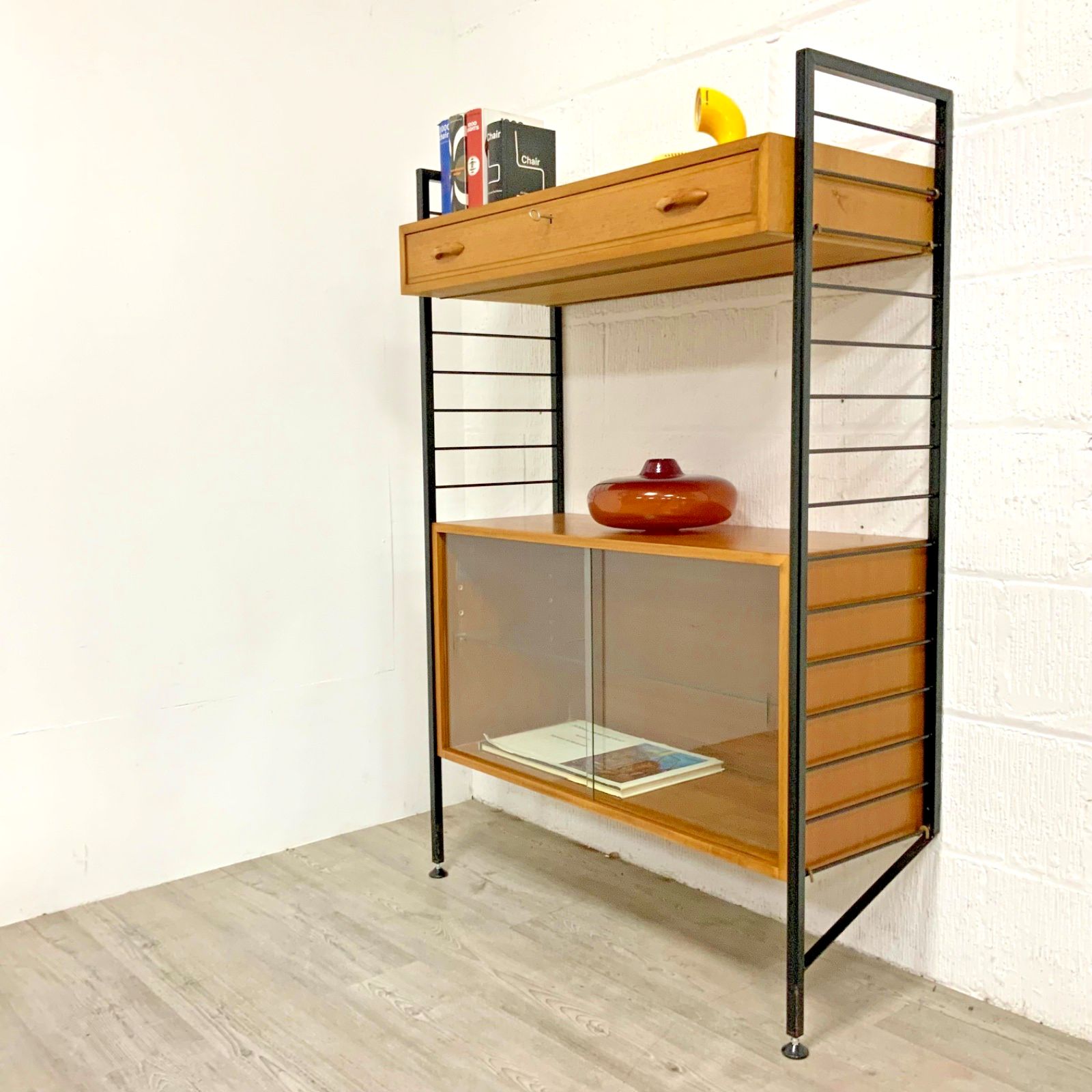 Vintage Staples Ladderax Modular Shelving Unit Cabinet Hifi Bookcase Teak 60s /7 photo furniture